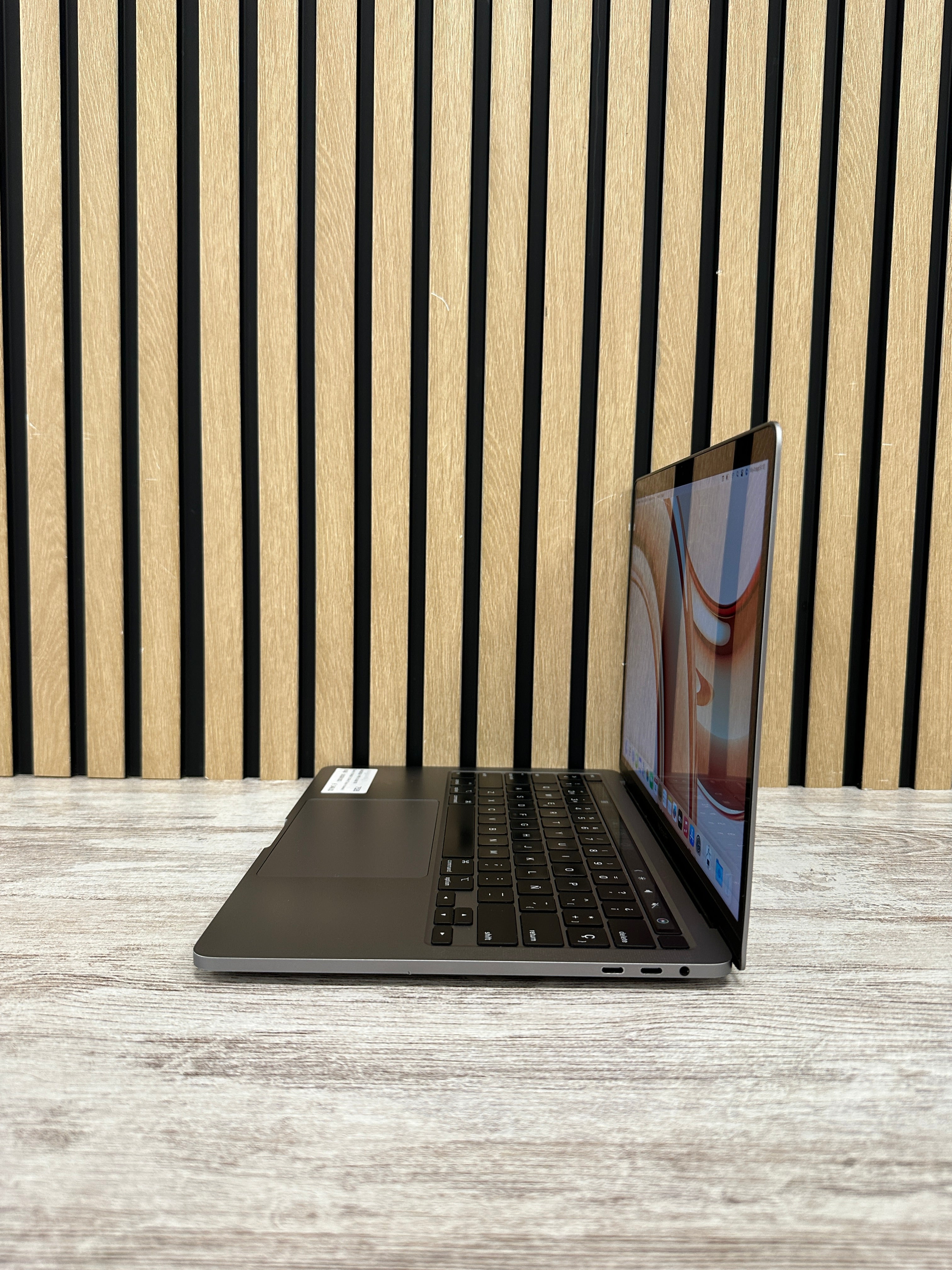 MacBook Pro 13" 2020 TB i5 16GB 500GB SSD