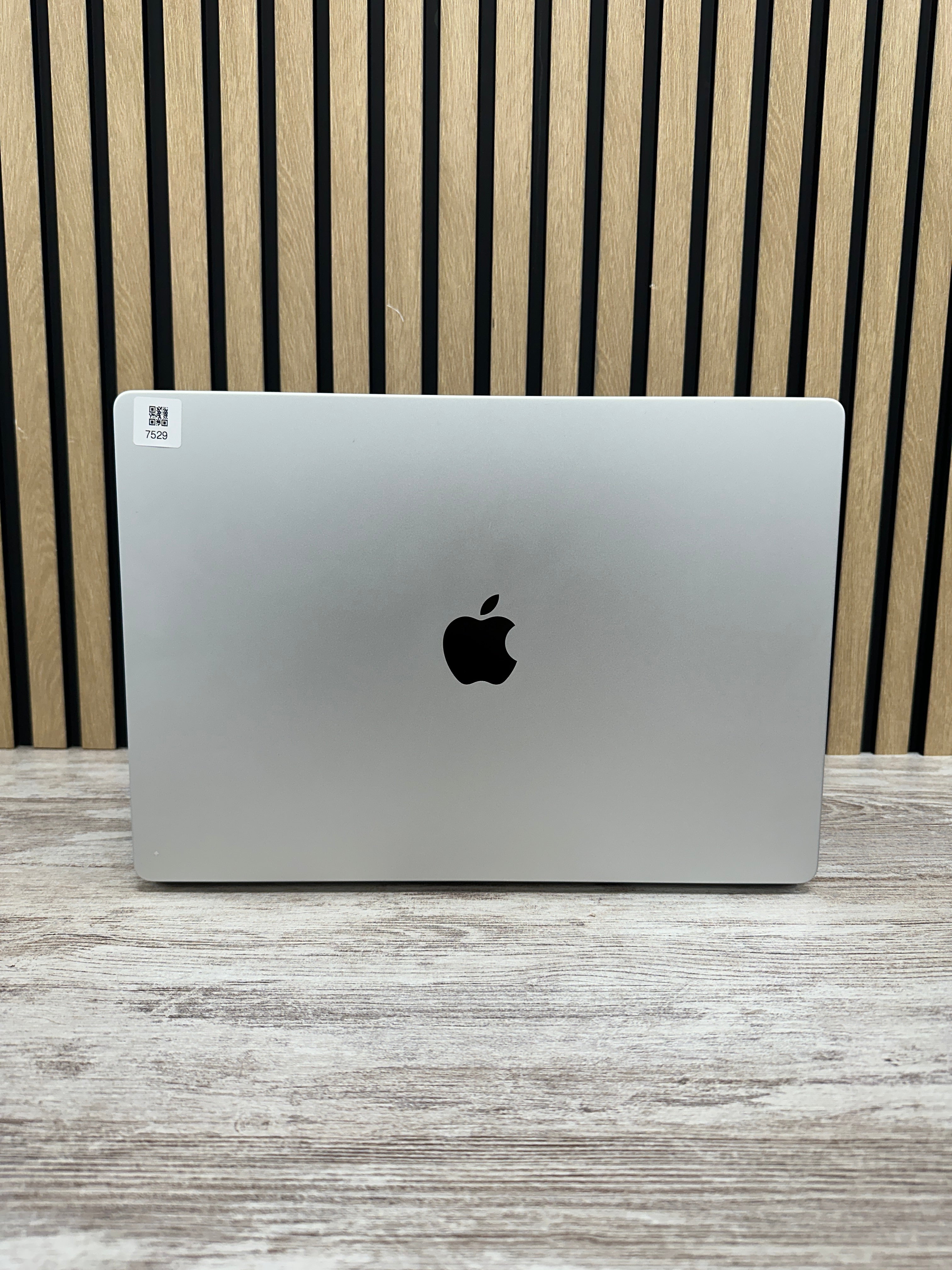 MacBook Pro 16" 2023 M2 32GB 1TB SSD
