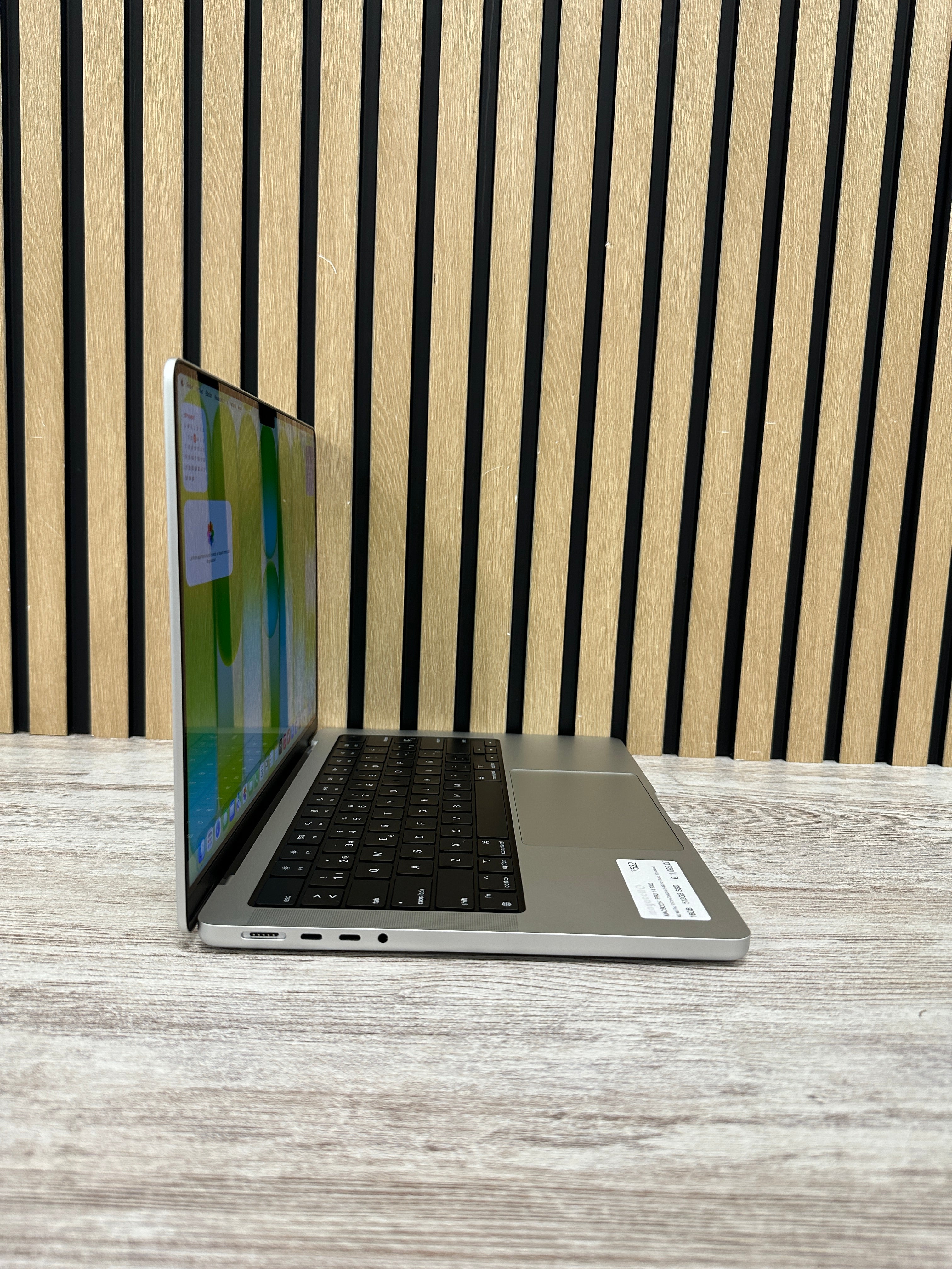 MacBook Pro 14" 2023 M2 16GB 512GB SSD