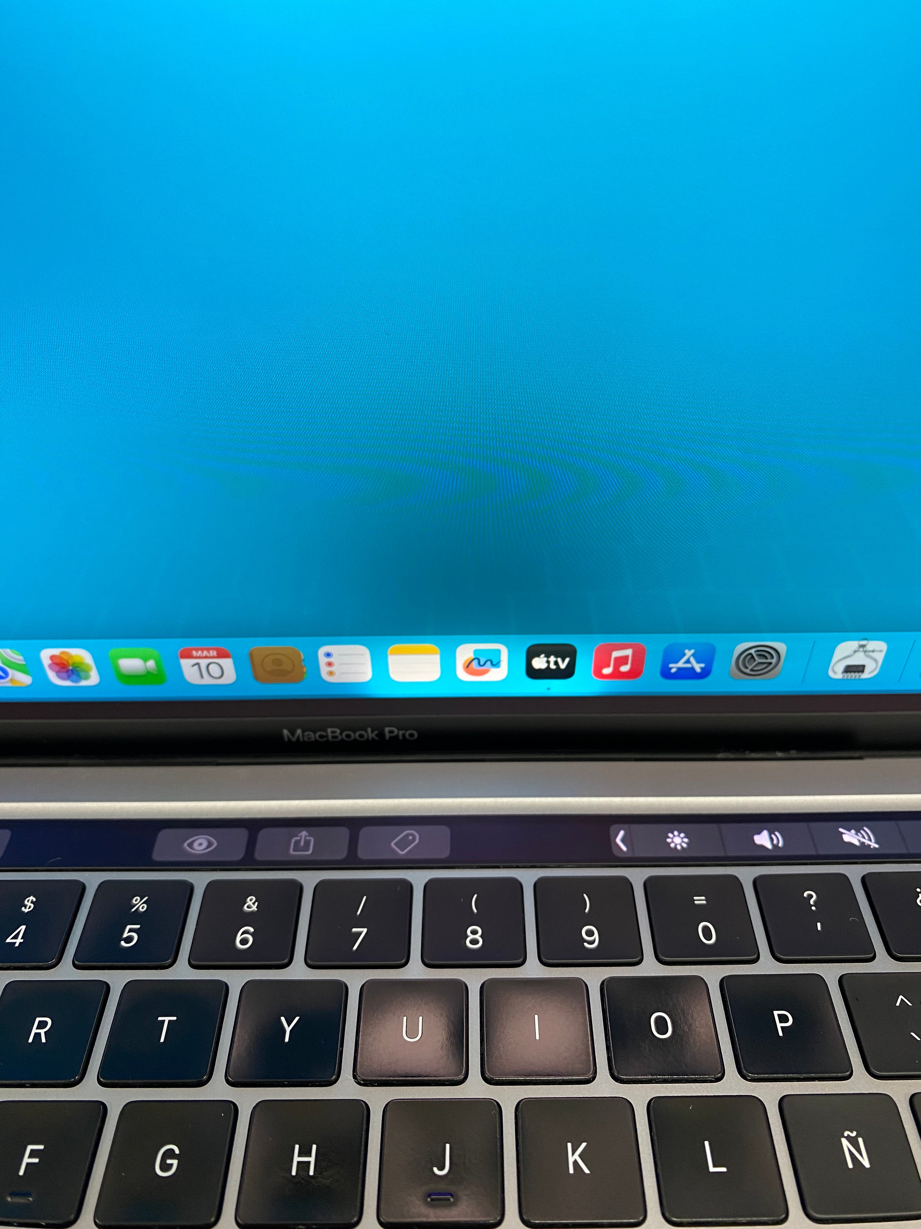 MacBook Pro 13" 2020 TB i5 16gb 512gb SSD - Moyacell