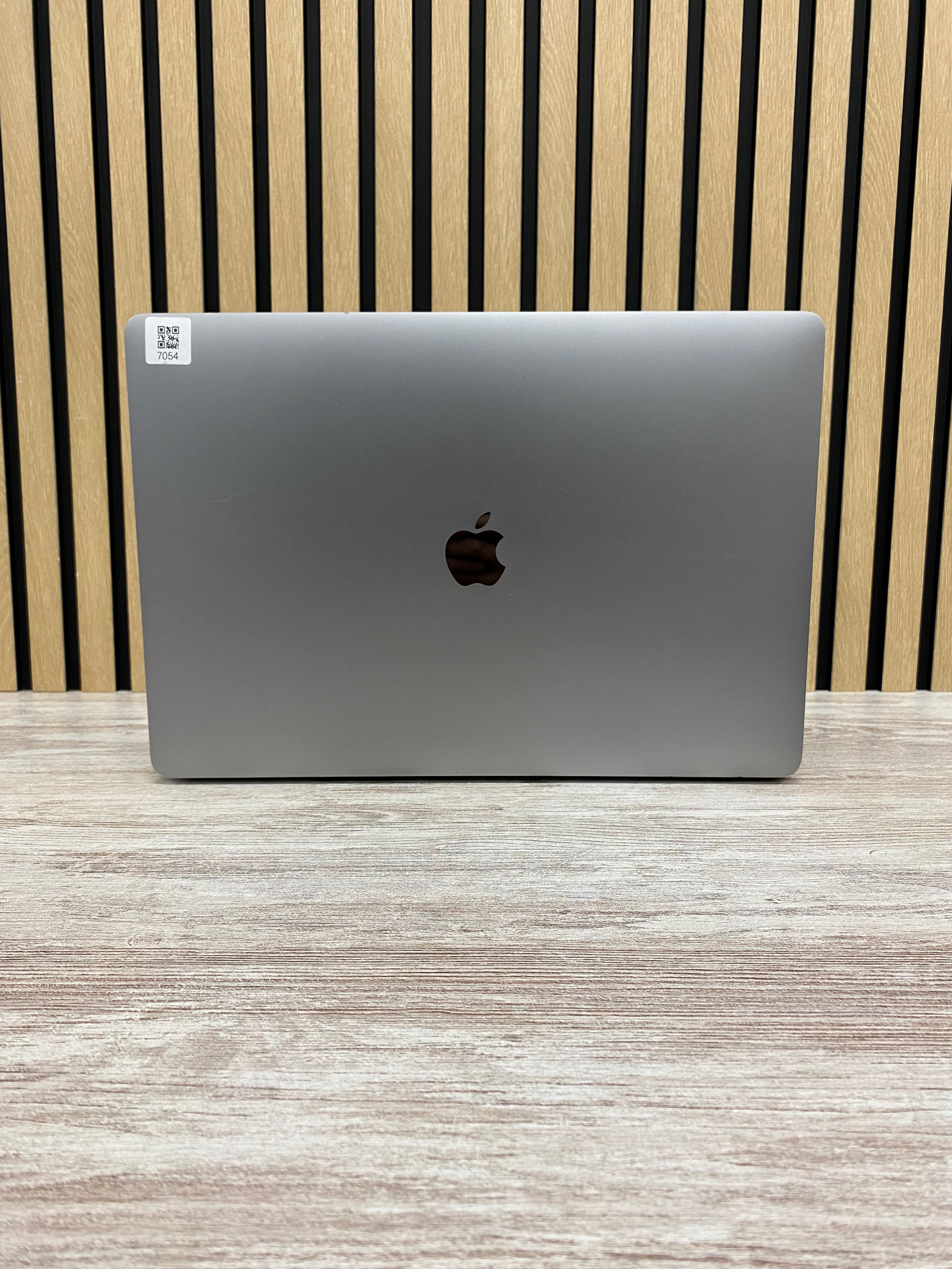 MacBook Pro 15" 2018 i7 16gb 512gb SSD - Moyacell