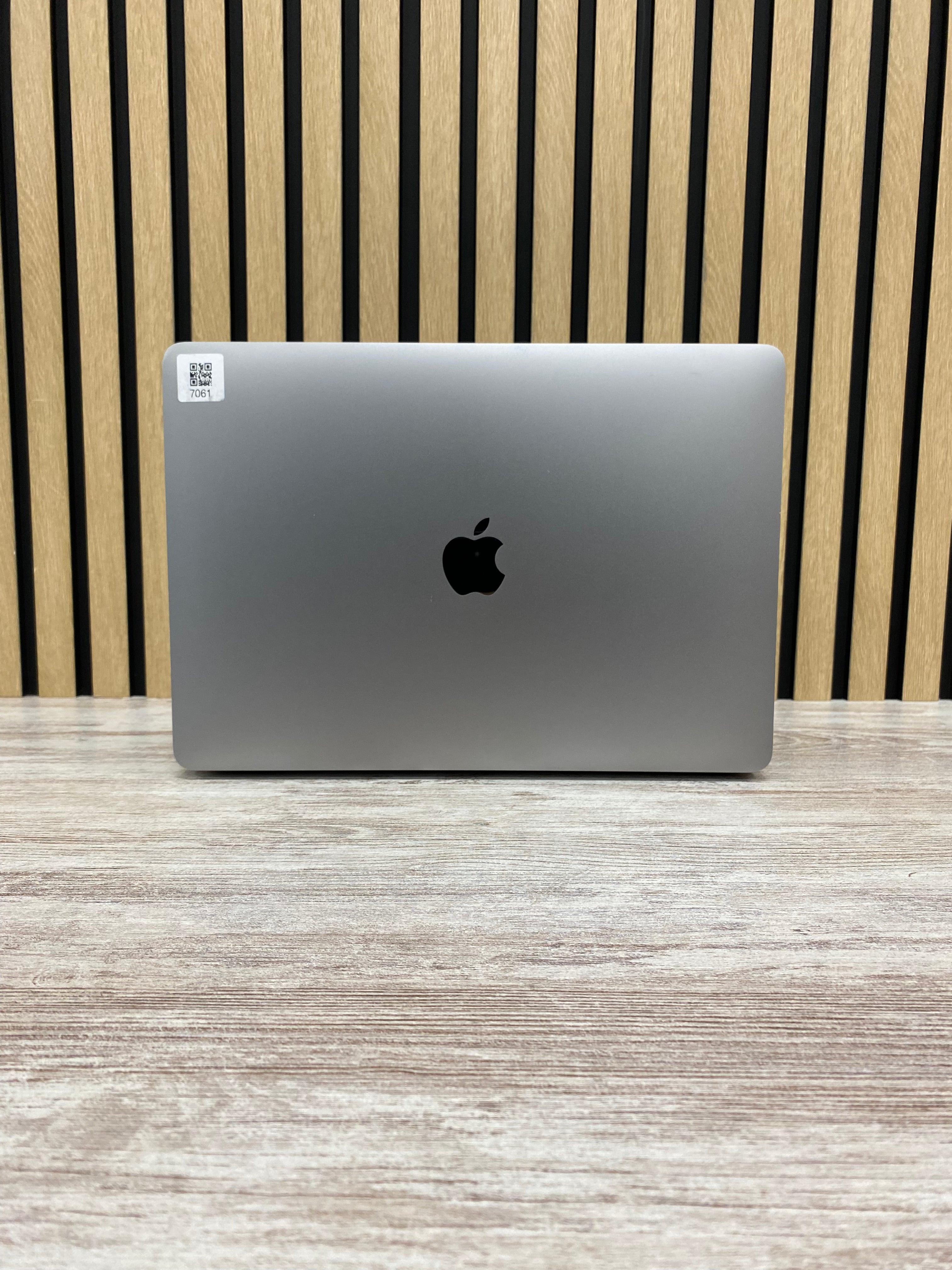 MacBook Air 13" 2019 i5 8gb 256gb SSD - Moyacell