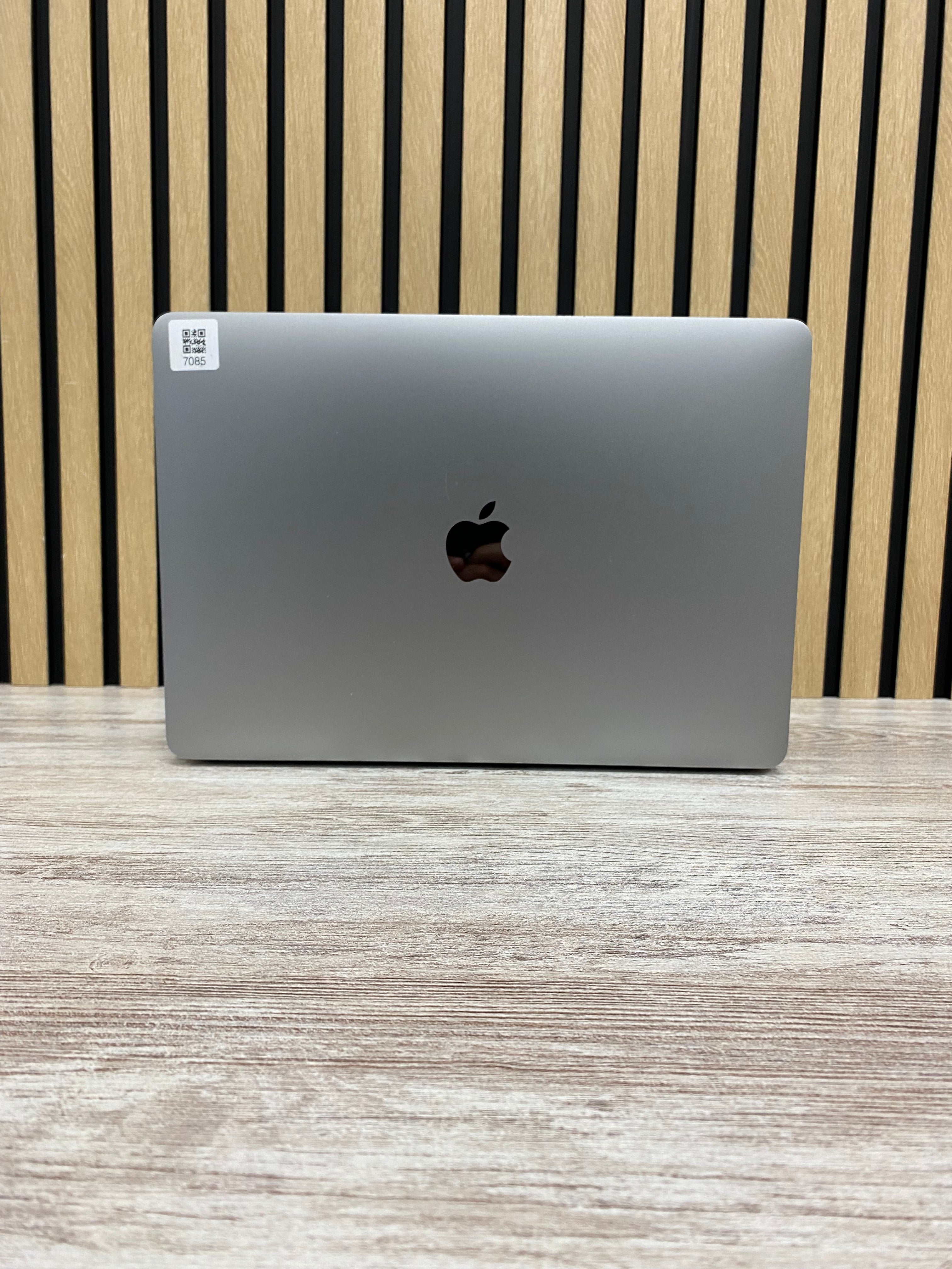 MacBook Pro 13" 2018 TB i5 16gb 500gb SSD