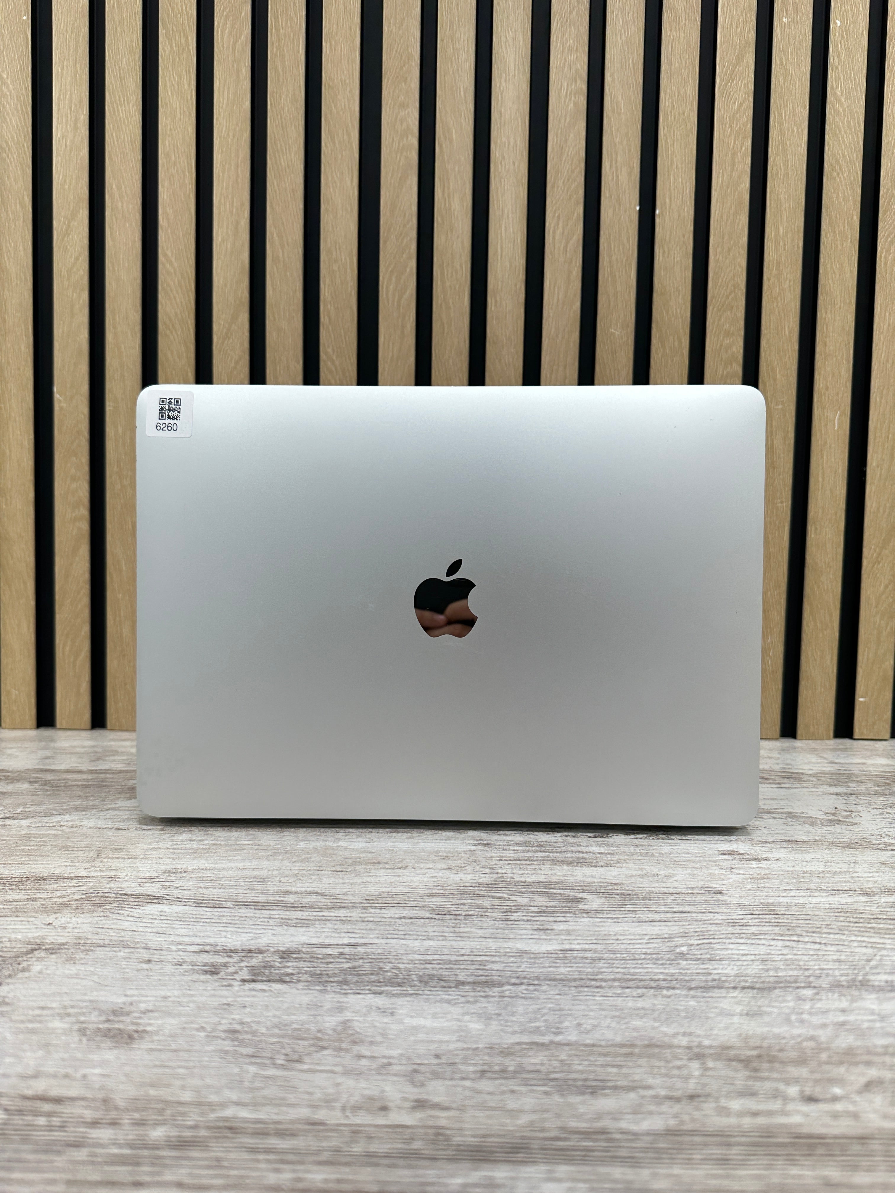 MacBook Pro 13" 2020 M1 8gb 256gb SSD