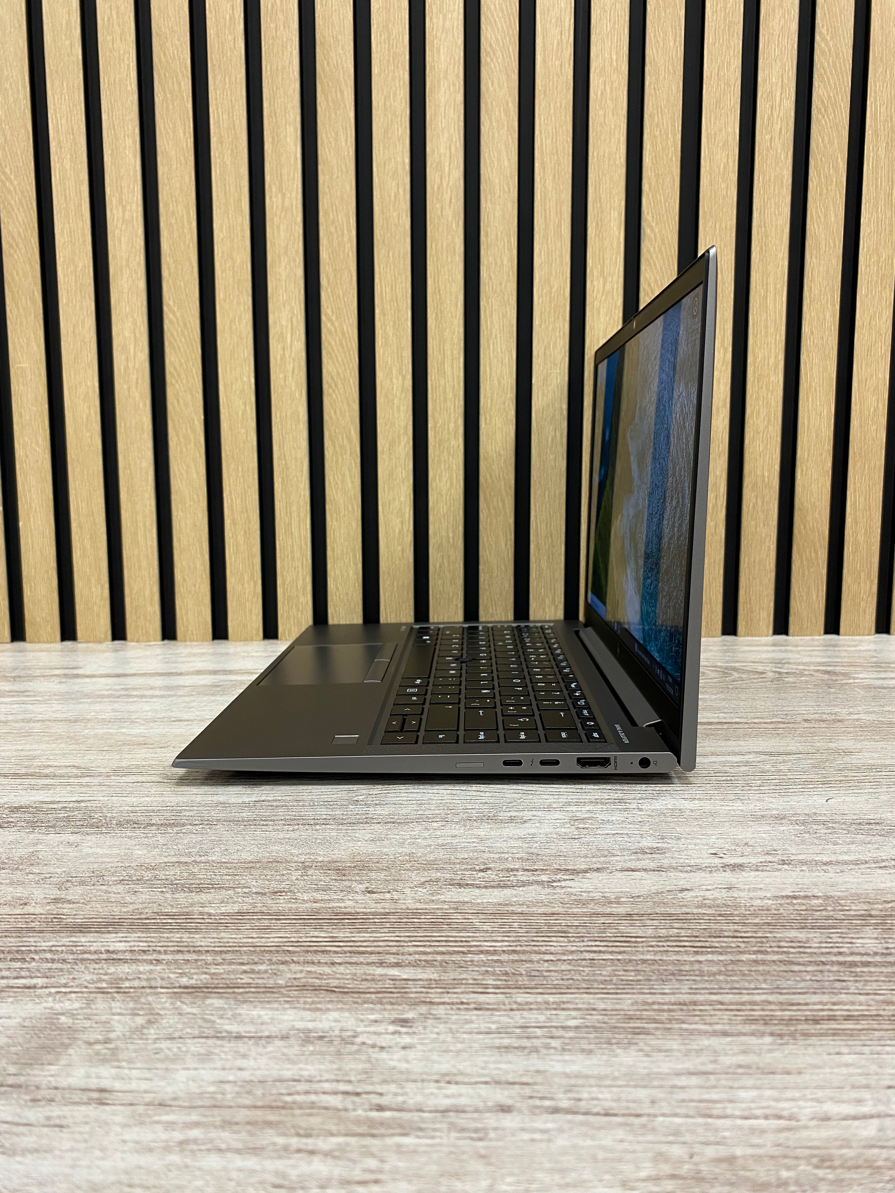 HP ZBOOK FIREFLY 14 G7 i5 16gb 512gb SSD - Moyacell