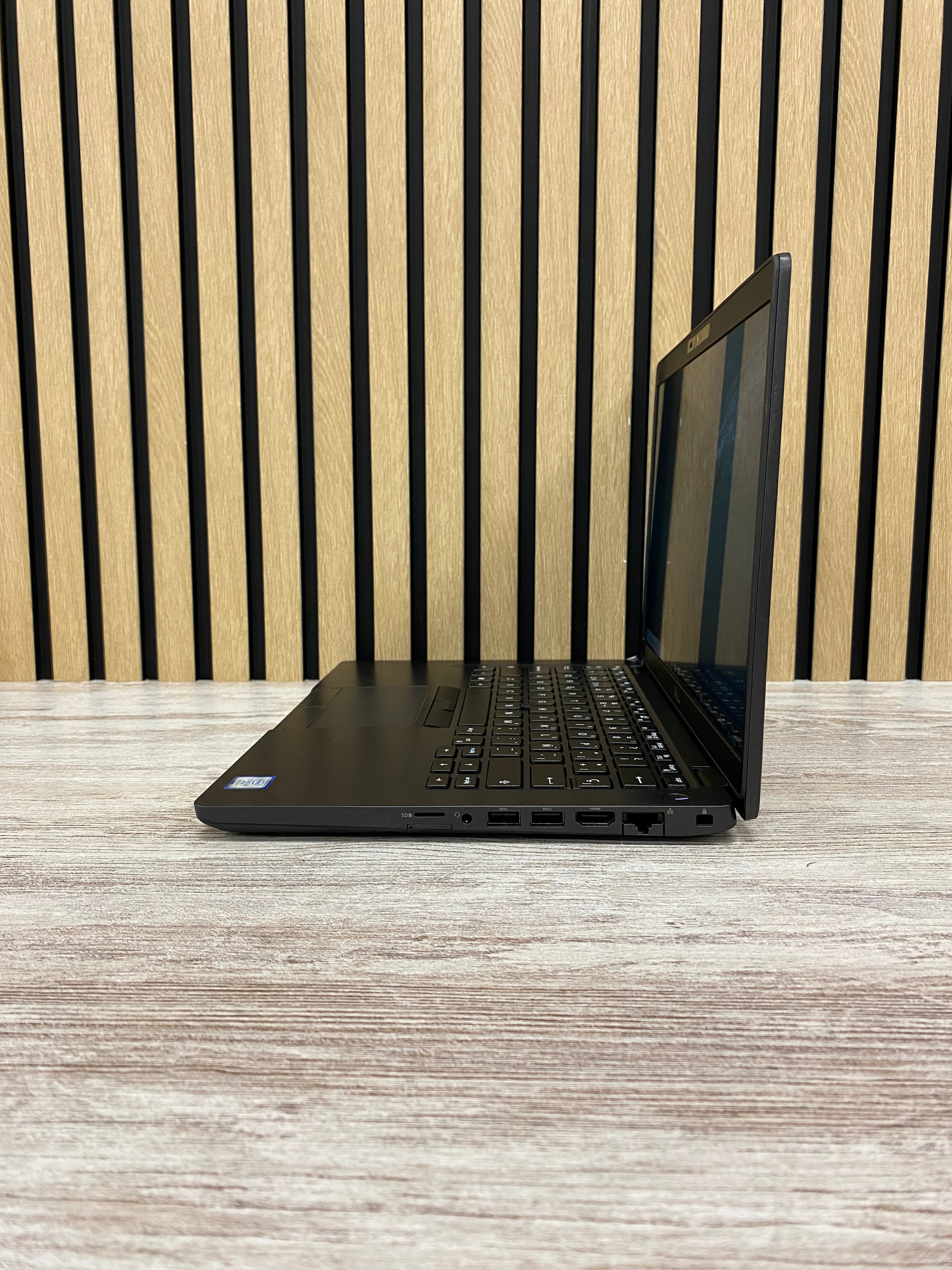 Dell Latitude 5400 i5 8gb 256gb SSD - Moyacell