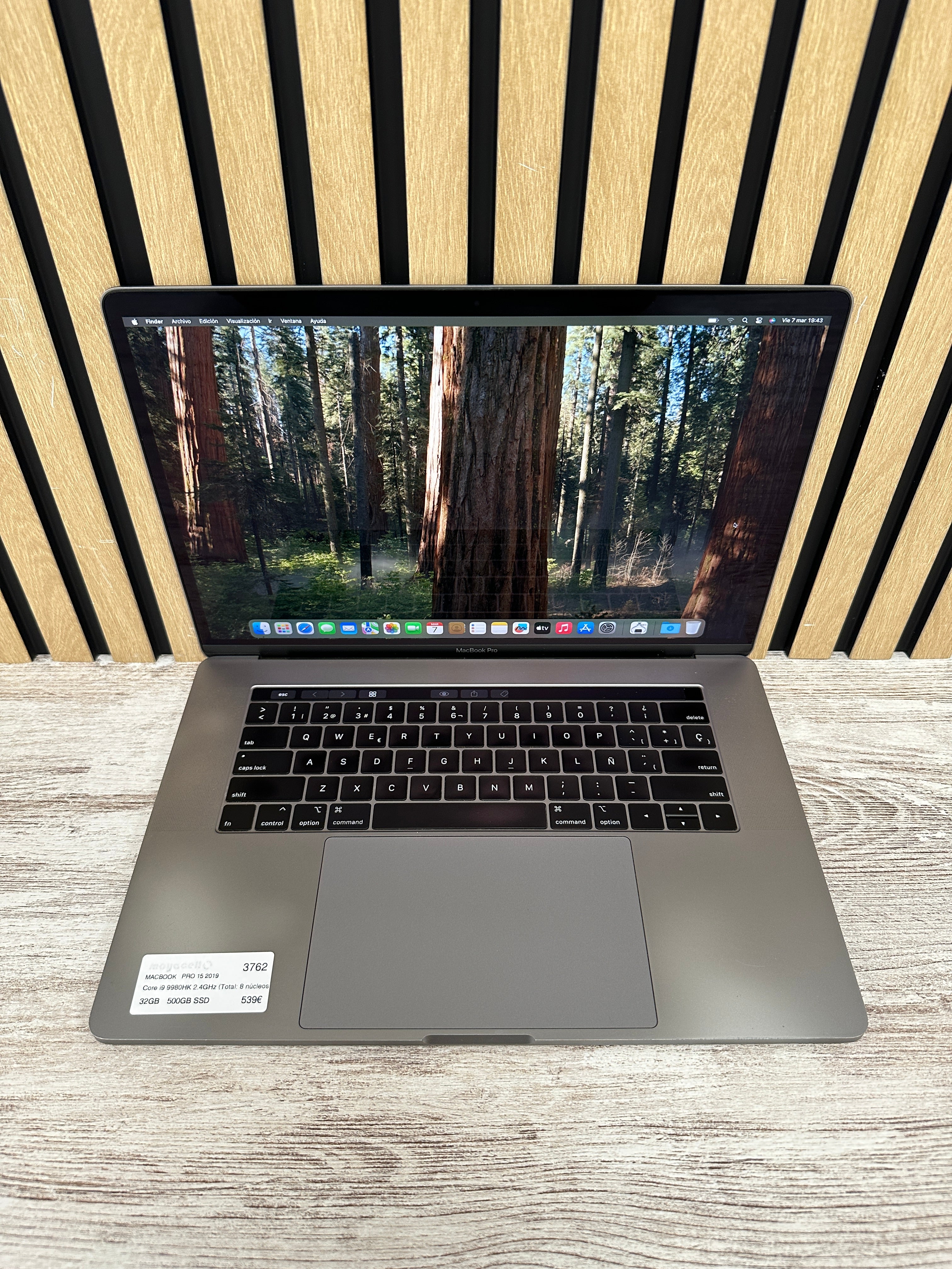 MacBook Pro 15" 2019 i9 32gb 500gb SSD