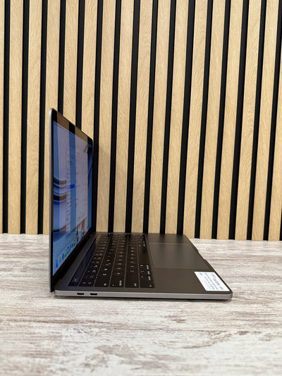 MacBook Pro 13" 2019 TB i5 8gb 256gb SSD