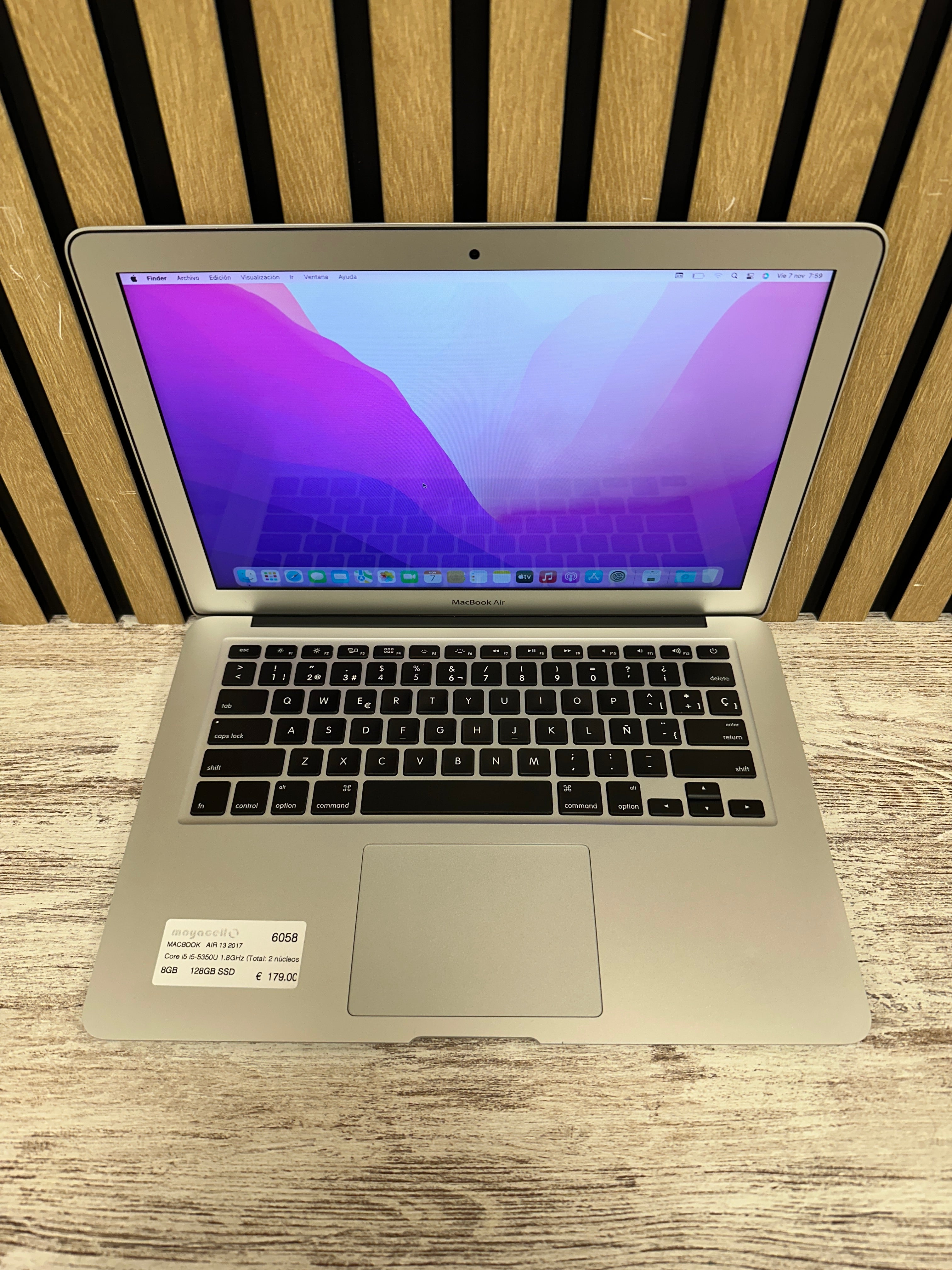 MacBook Air 13" 2017 i5 8gb 128gb SSD