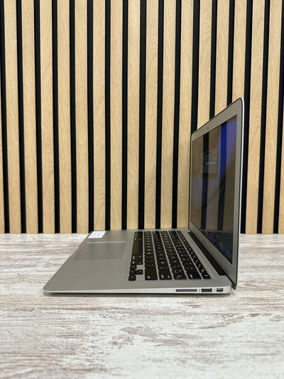 MacBook Air 13" 2017 i5 8gb 128gb SSD