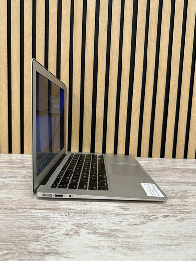 MacBook Air 13" 2017 i5 8gb 128gb SSD