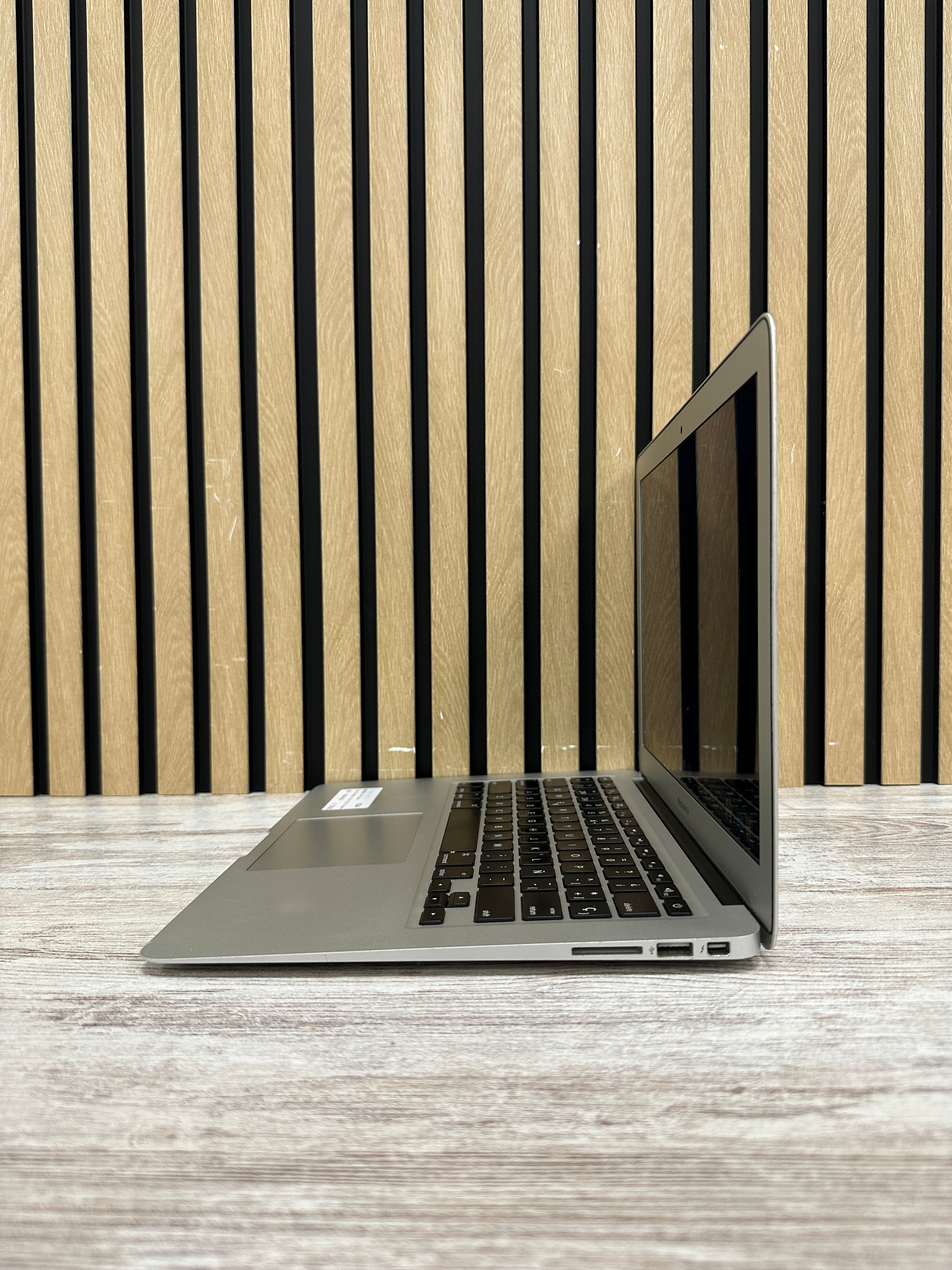 MacBook Air 13" 2014 i5 4gb 128gb SSD