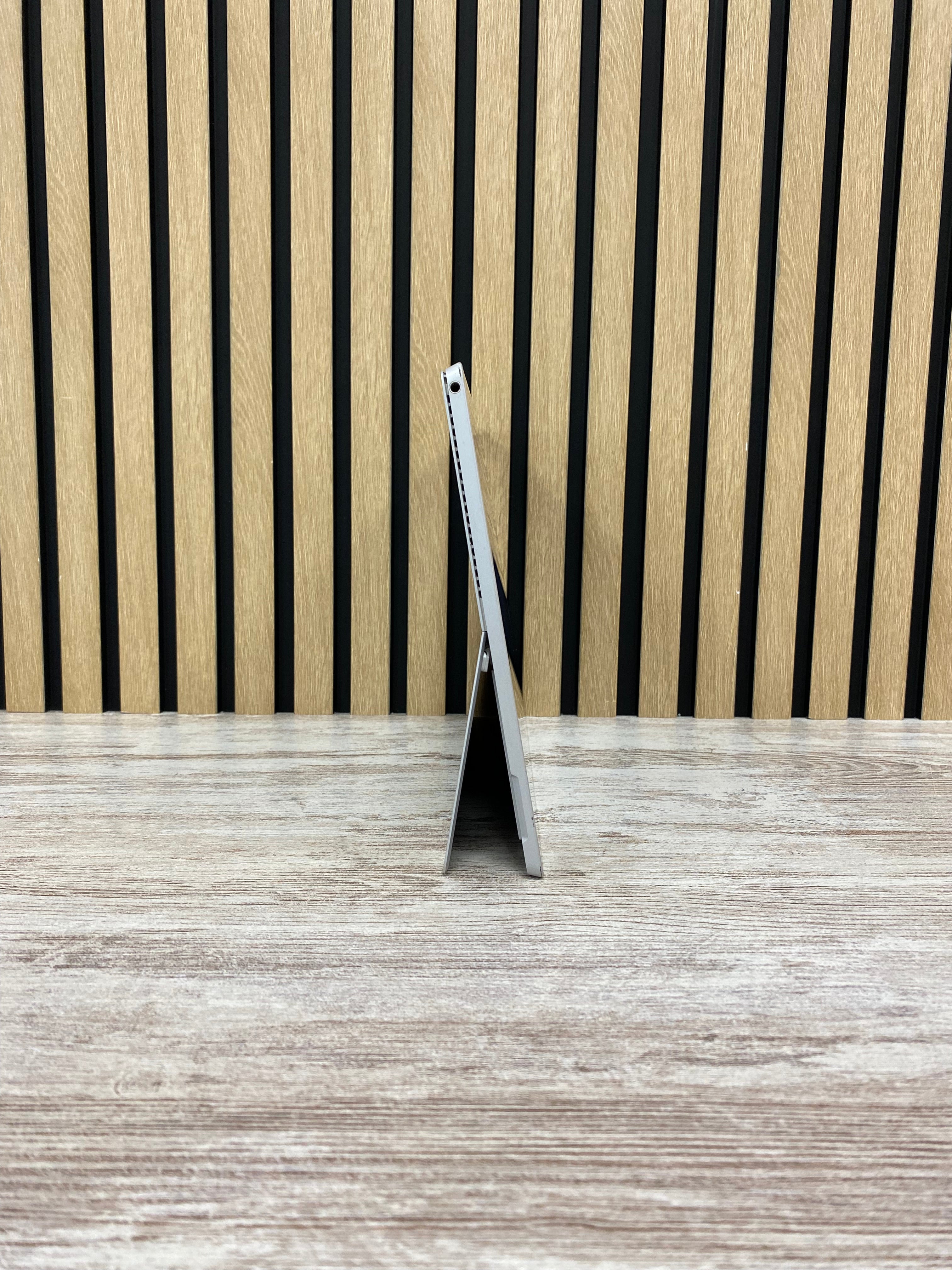 Microsoft Corp Surface Pro 4 i7 8gb 256gb SSD