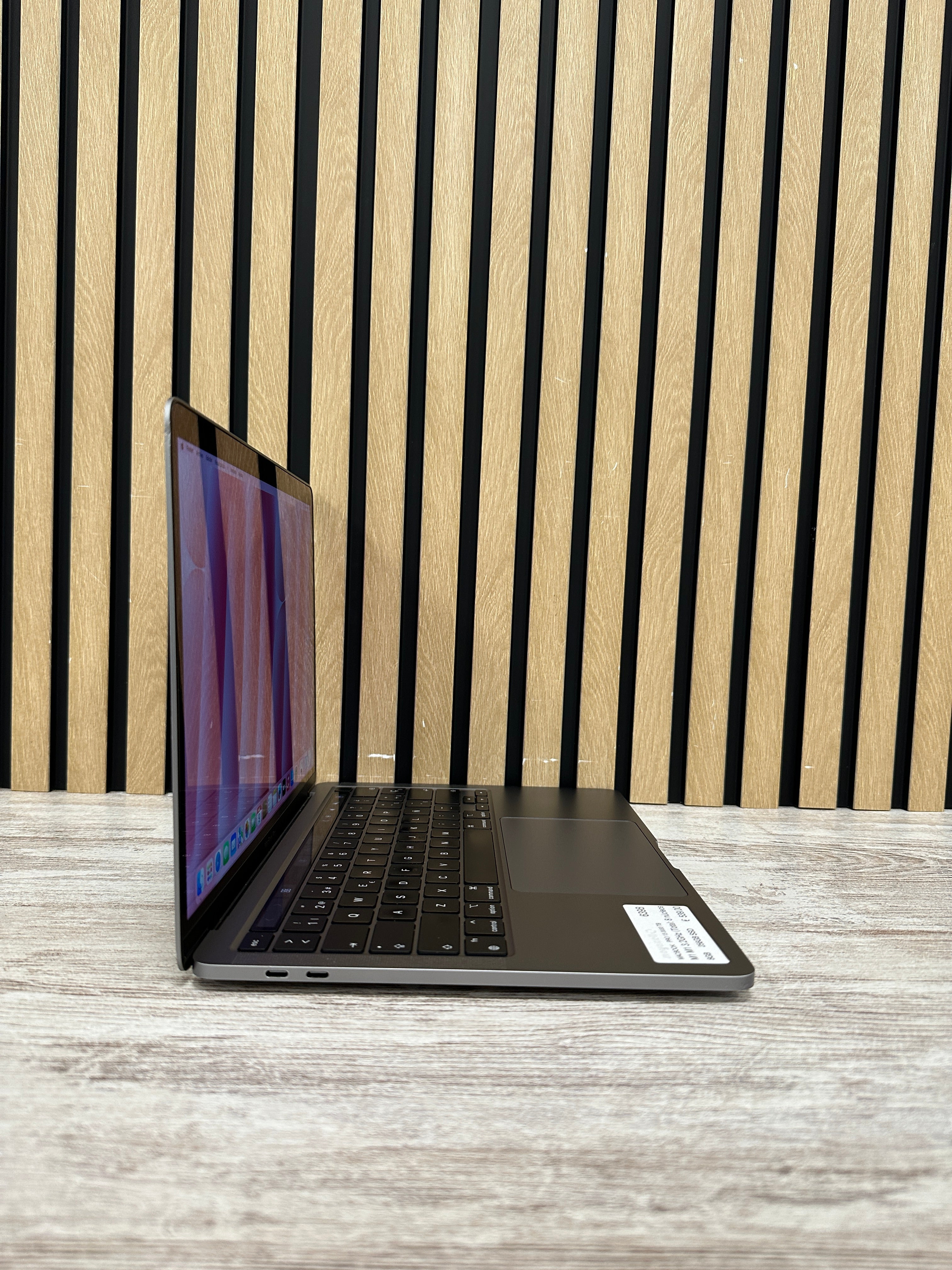 MacBook Pro 13" 2020 TB M1 8gb 256gb SSD