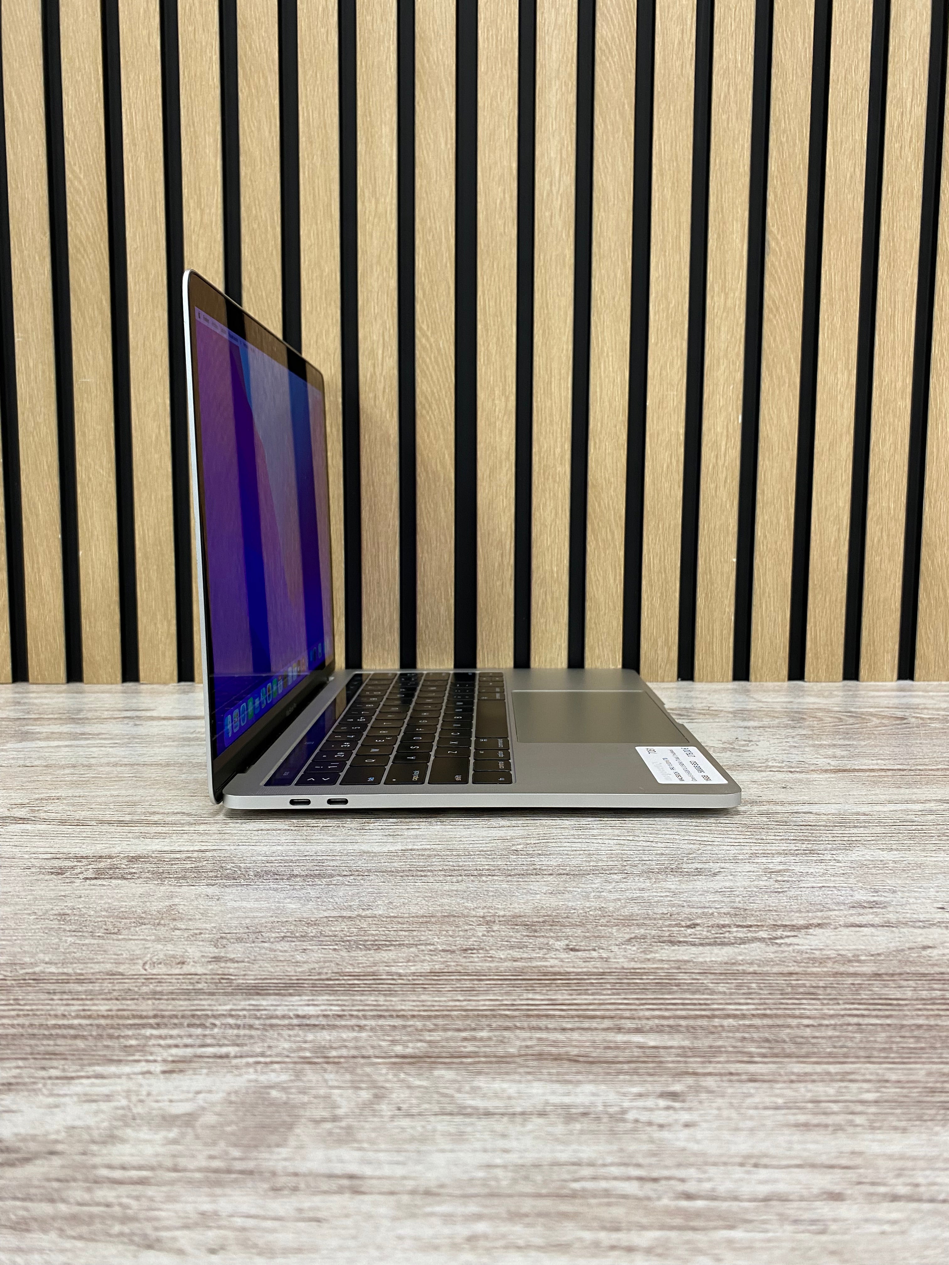 MacBook Pro 13" 2016 TB i5 16gb 500gb SSD