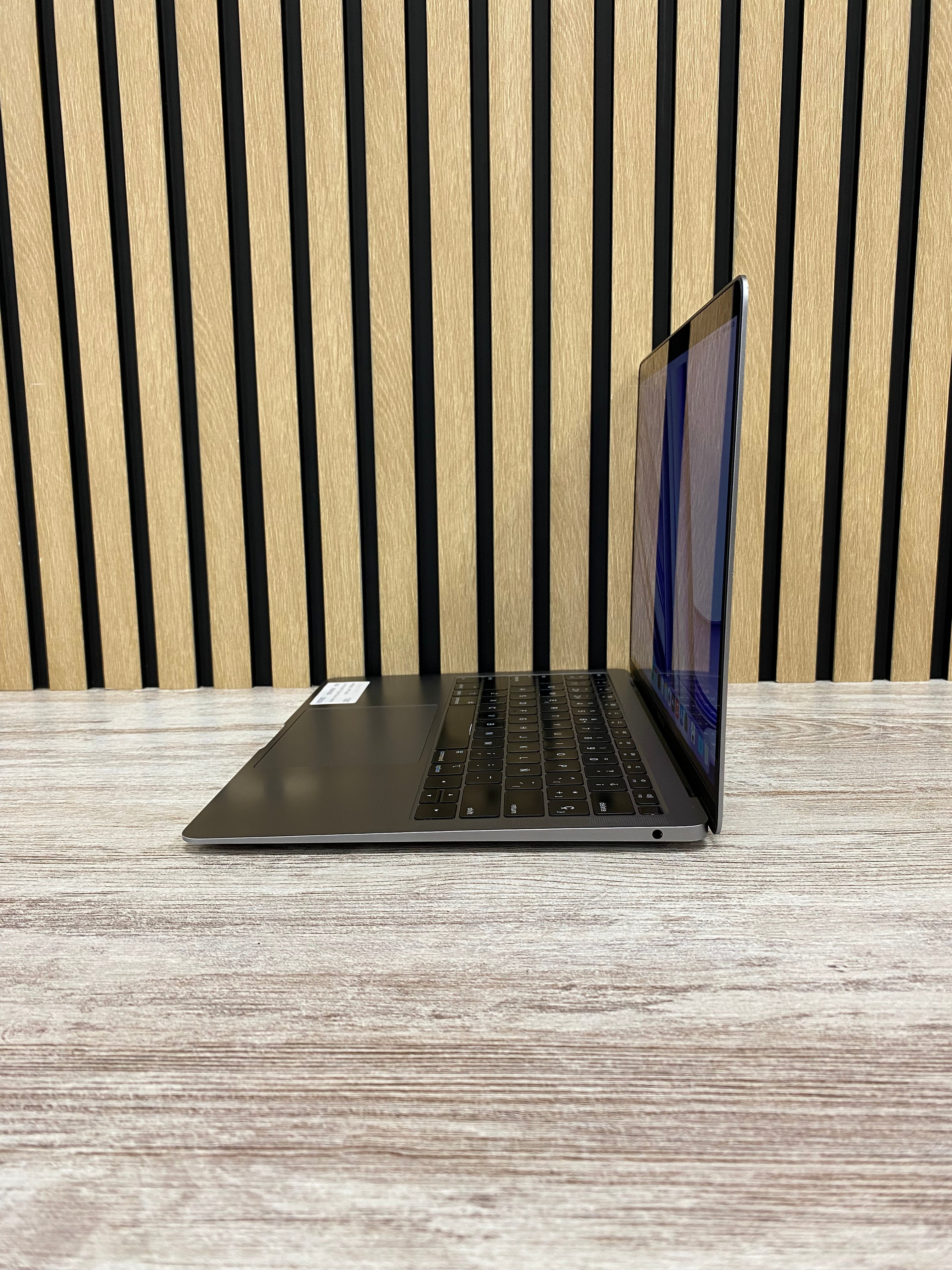 MacBook Air 13" 2019 i5 8gb 256gb SSD