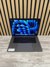 MacBook Pro 15" 2017 i7 16gb 1tb SSD