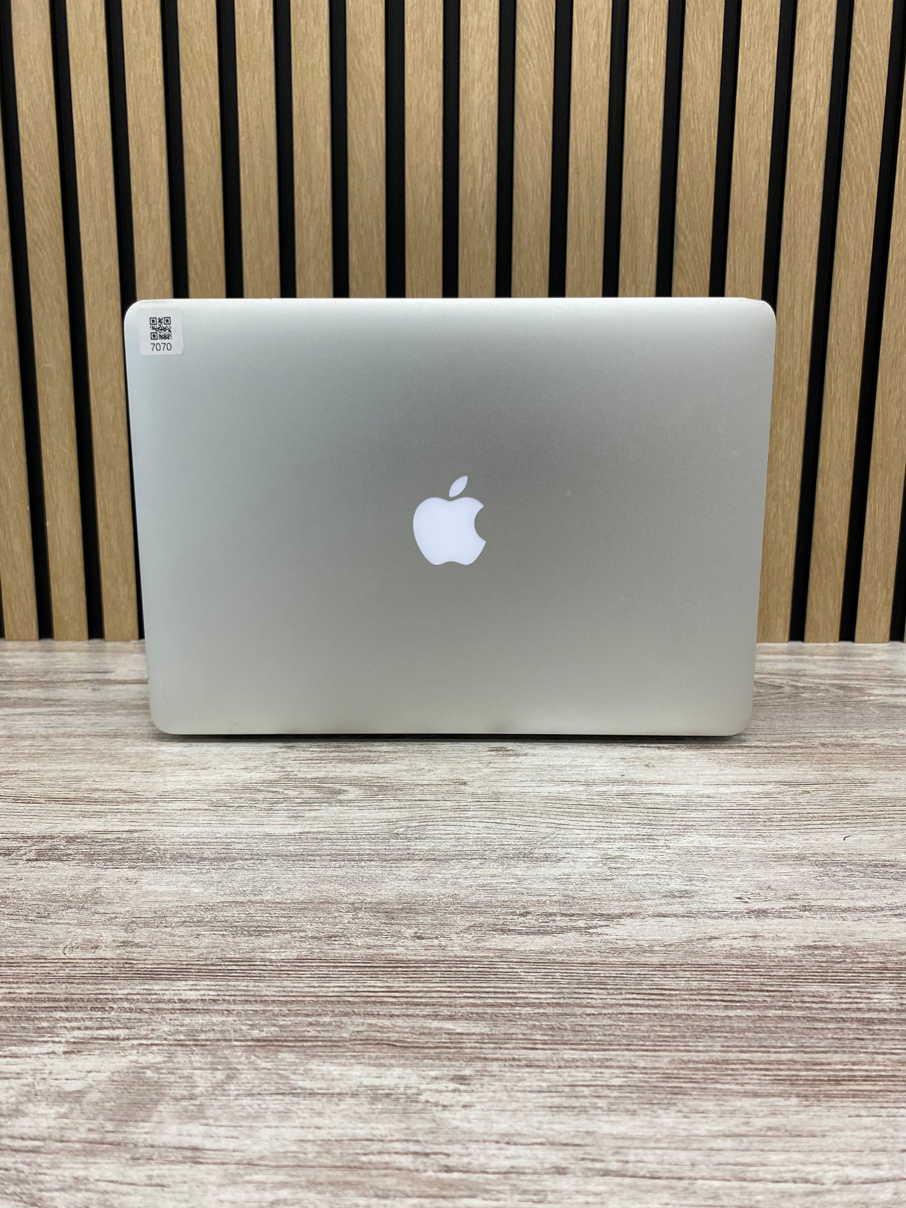 MacBook Air 13" 2017 i5 8gb 256gb SSD