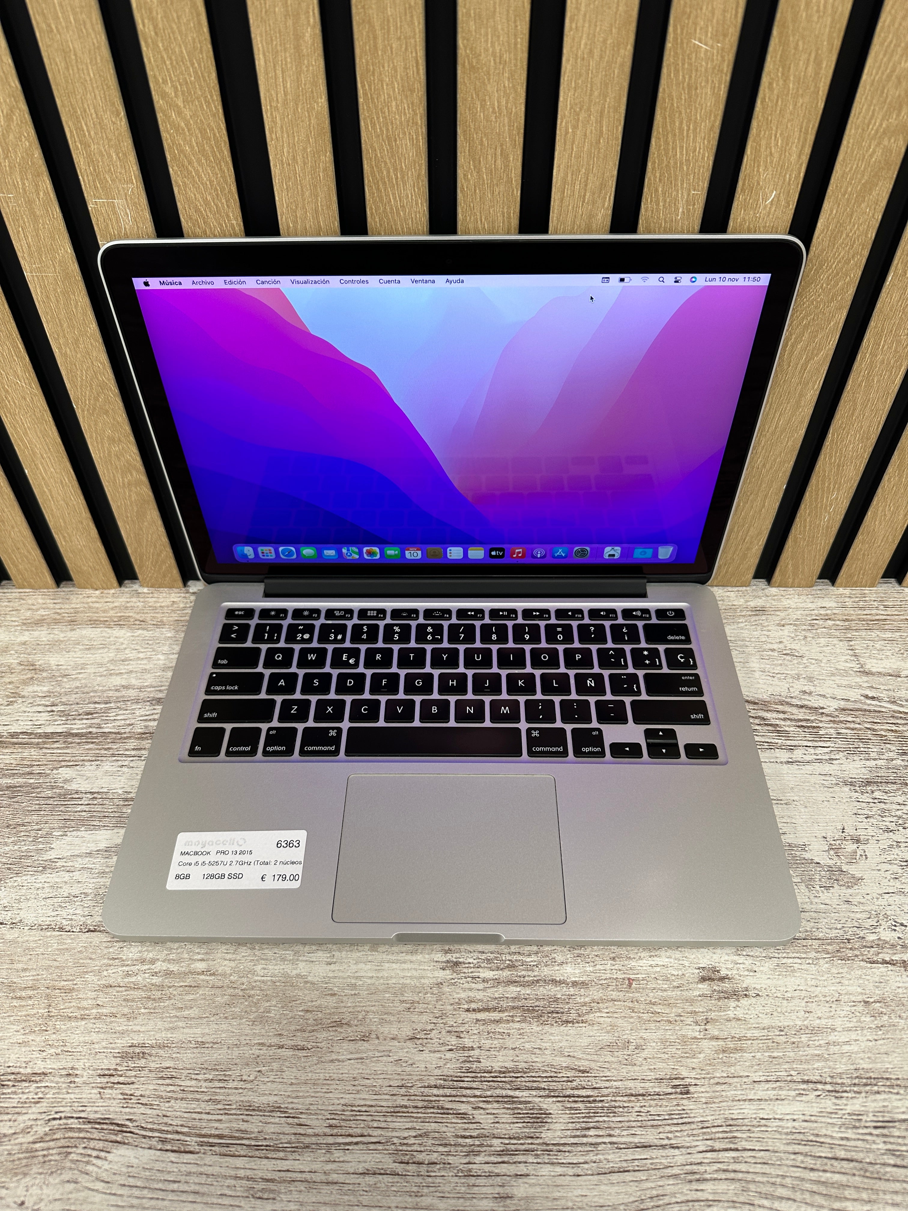 MacBook Pro 13" 2015 i5 8gb 128gb SSD