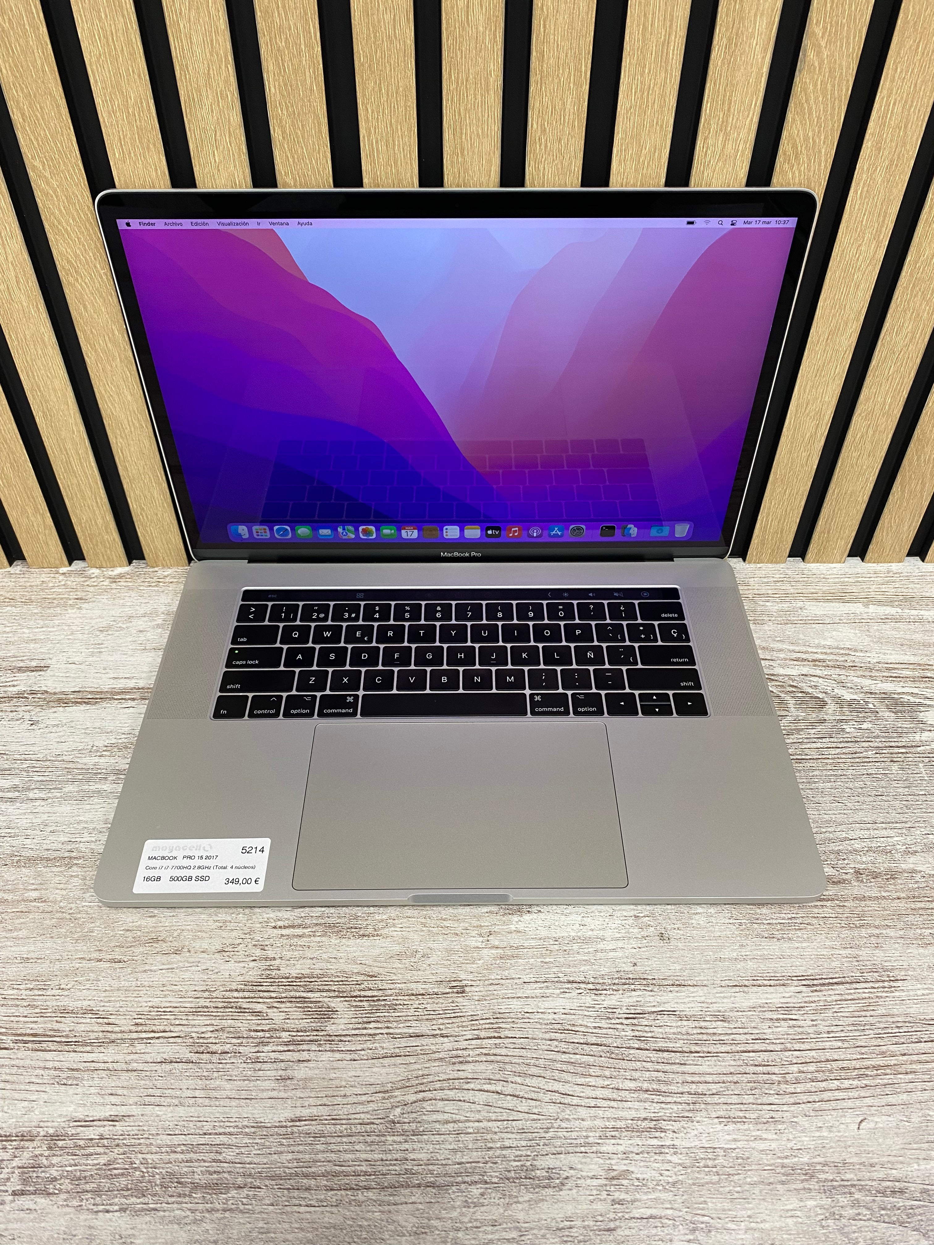 MacBook Pro 15" 2017 i7 16gb 500gb SSD