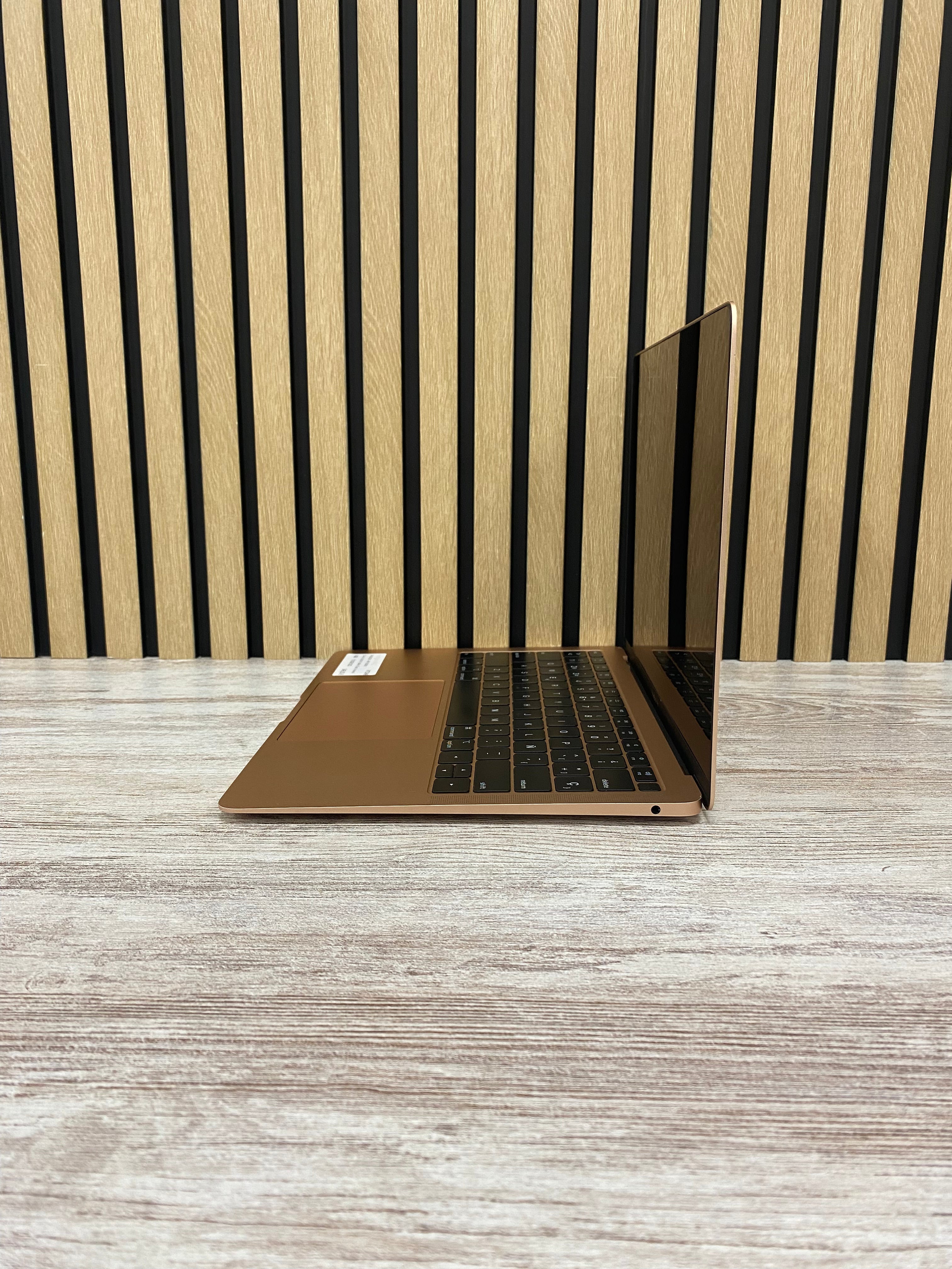 MacBook Air 13" 2019 i5 8gb 512gb SSD