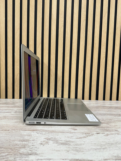 MacBook Air 13" 2017 i5 8gb 128gb SSD