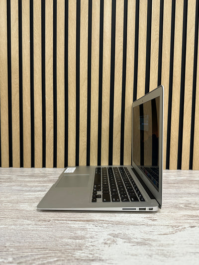 MacBook Air 13" 2017 i5 8gb 128gb SSD