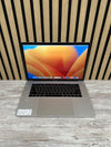 MacBook Pro 15" 2017 i7 16gb 1tb SSD