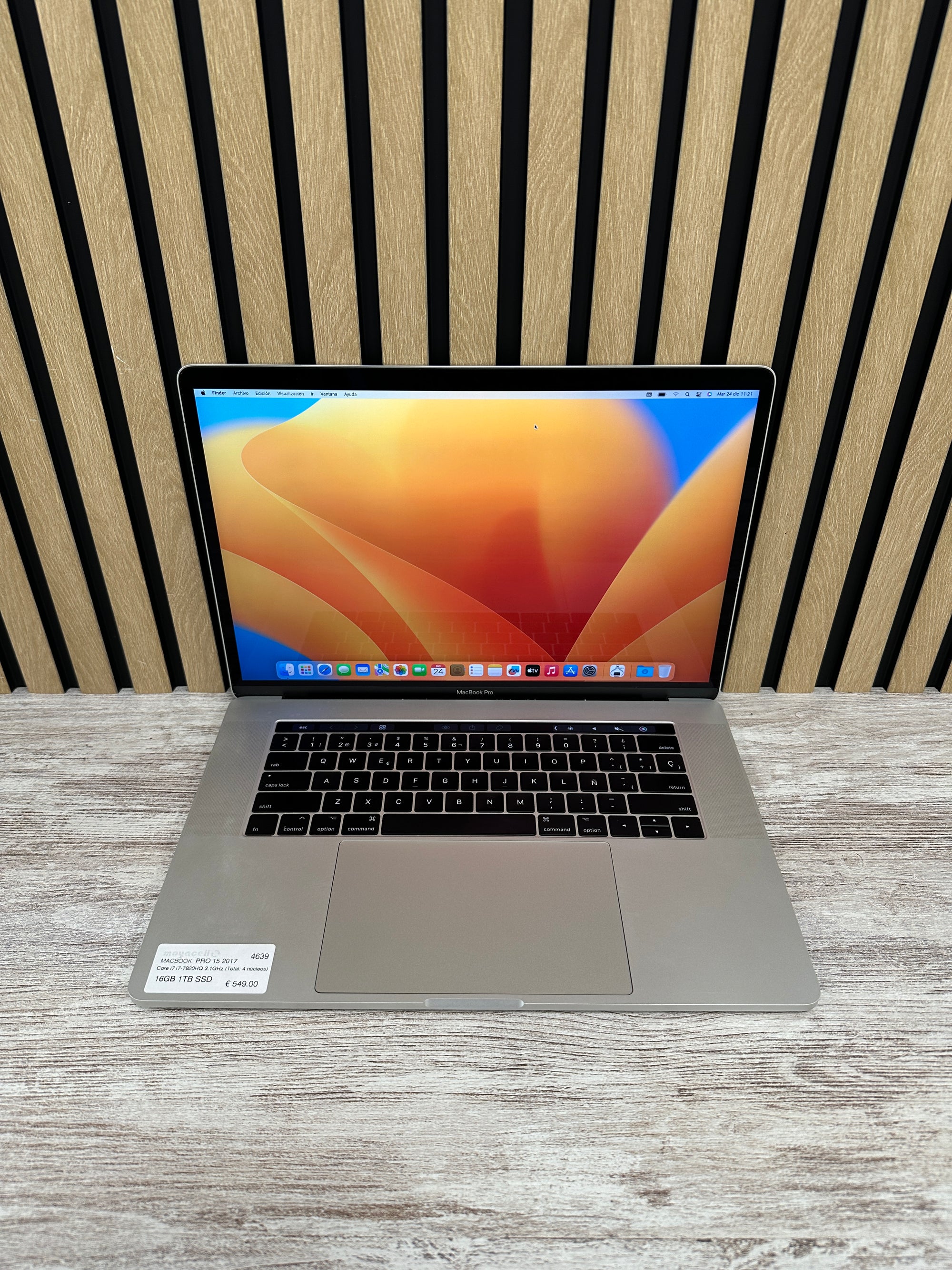 MacBook Pro 15" 2017 i7 16gb 1tb SSD