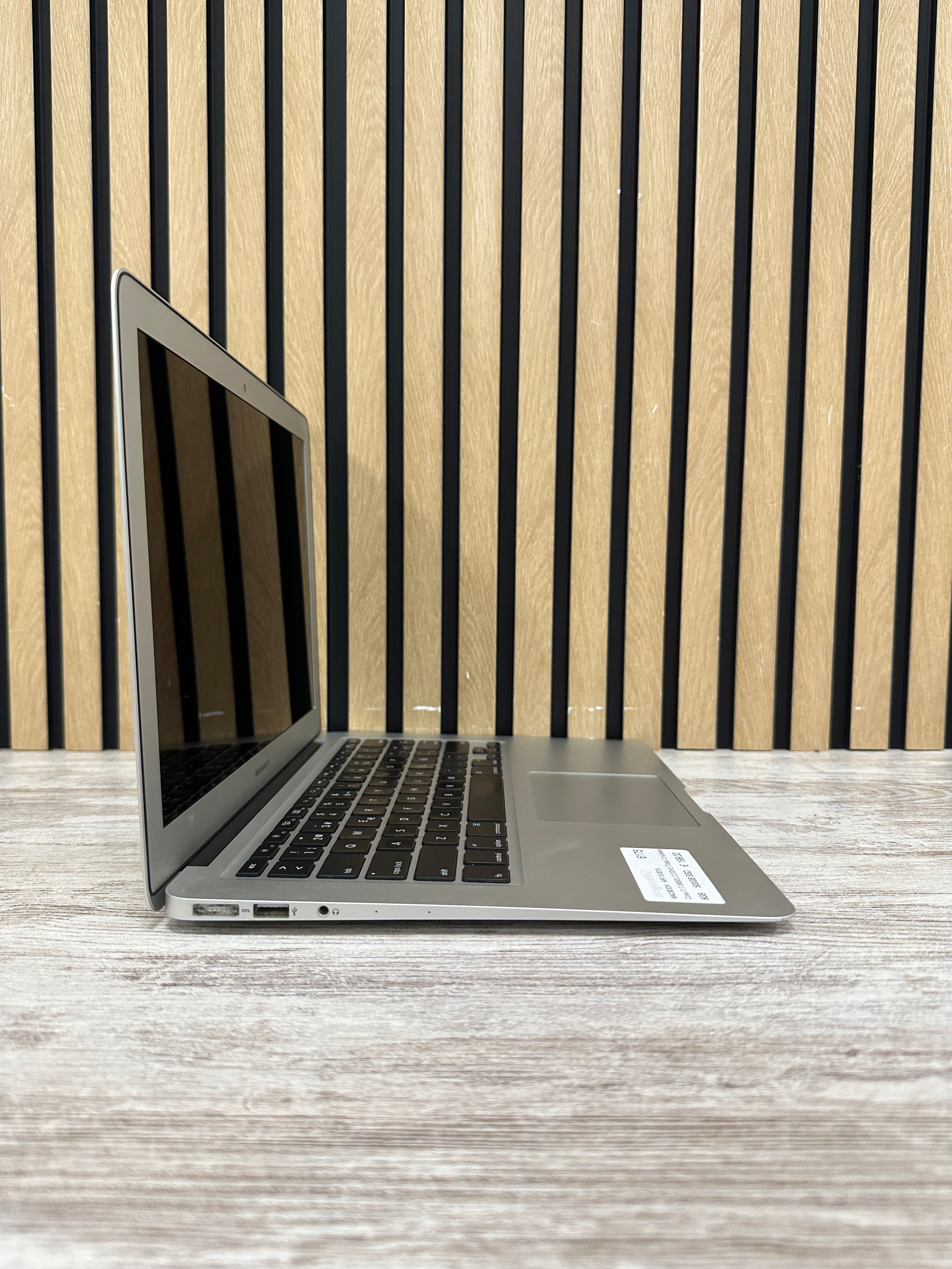 MacBook Air 13" 2015 i7 8gb 500gb SSD