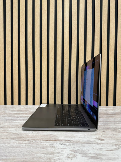 MacBook Pro 13" 2017 i5 8gb 128gb SSD