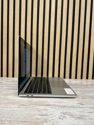 MacBook Pro 13" 2020 TB i5 16gb 1tb SSD