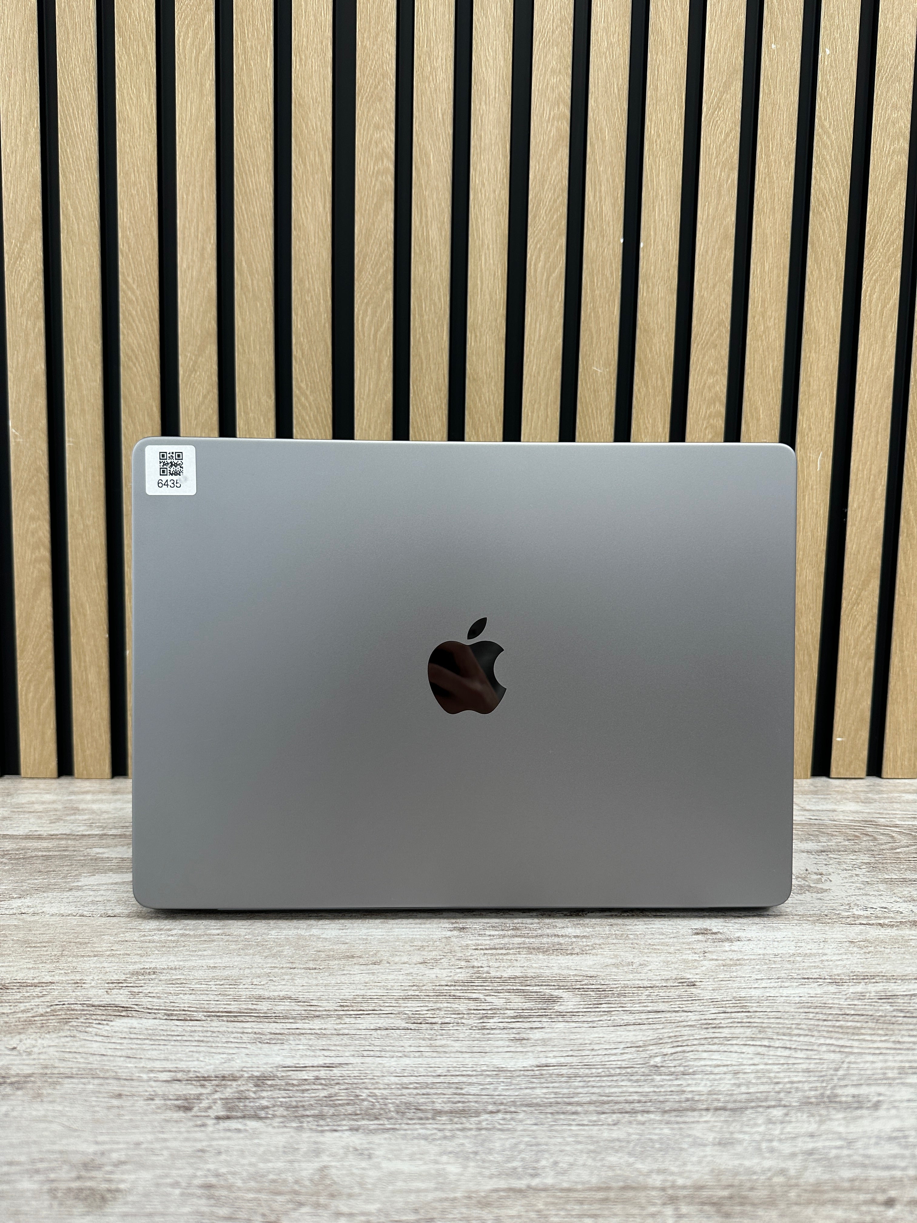 MacBook Pro 14" 2021 M1 PRO 16gb 500gb SSD