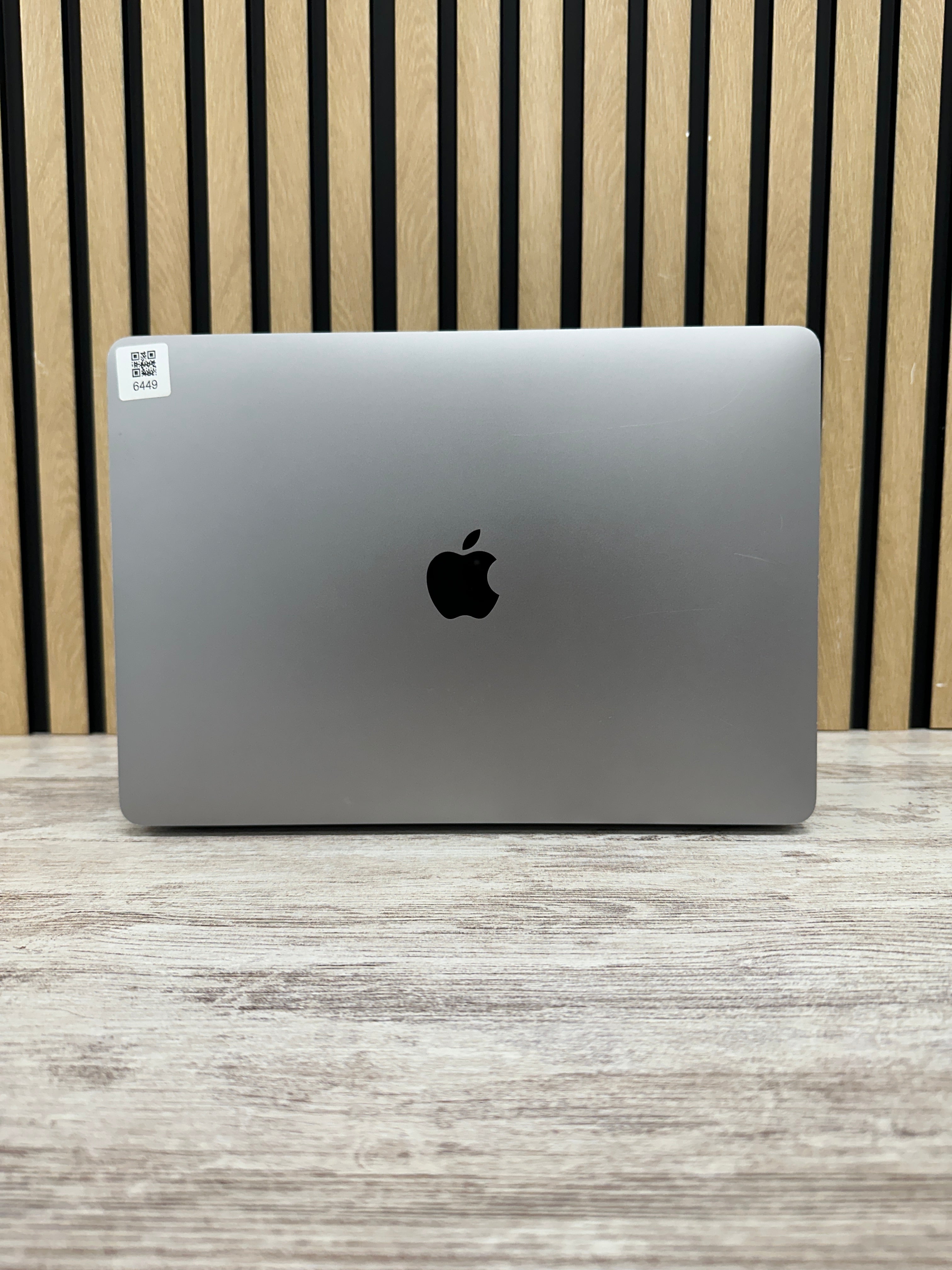 MacBook Pro 13" 2020 TB M1 8gb 256gb SSD