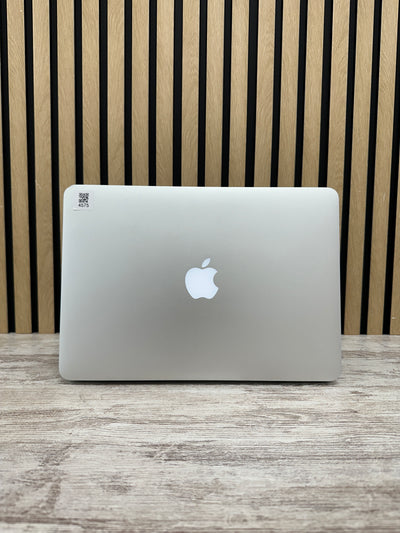 MacBook Pro 13" 2015 i5 16gb 500gb SSD