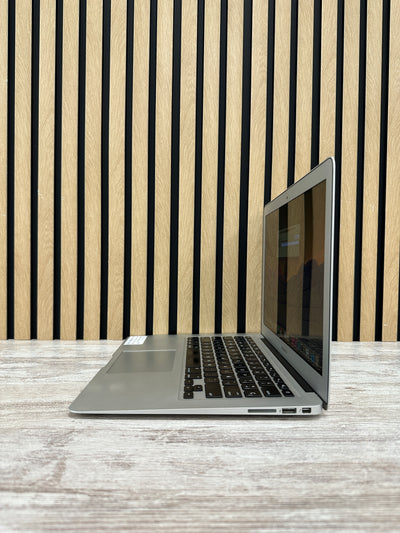 MacBook Air 13" 2013 i7 8gb 500gb SSD