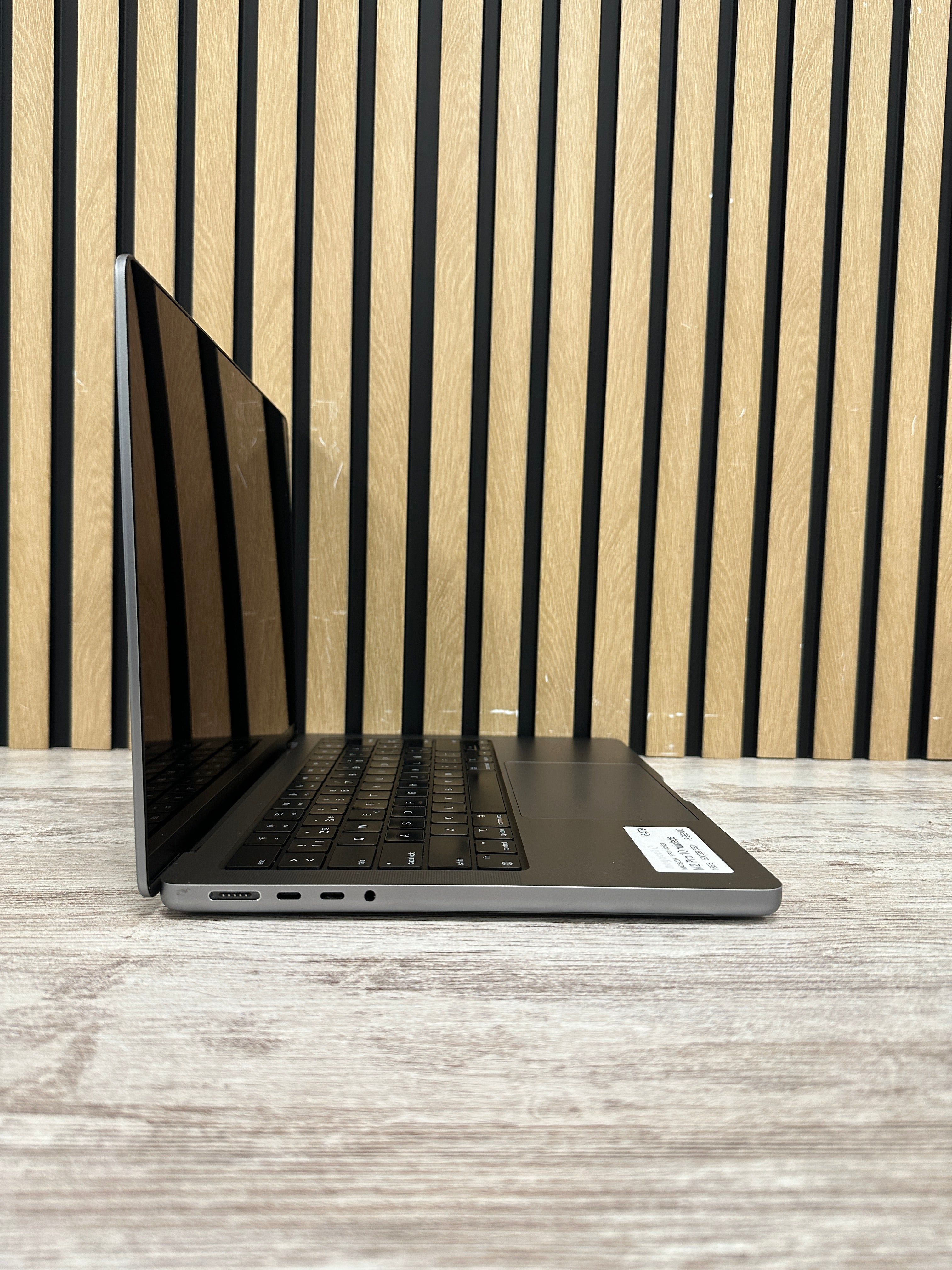 MacBook Pro 14" 2023 M2 PRO 16gb 500gb SSD