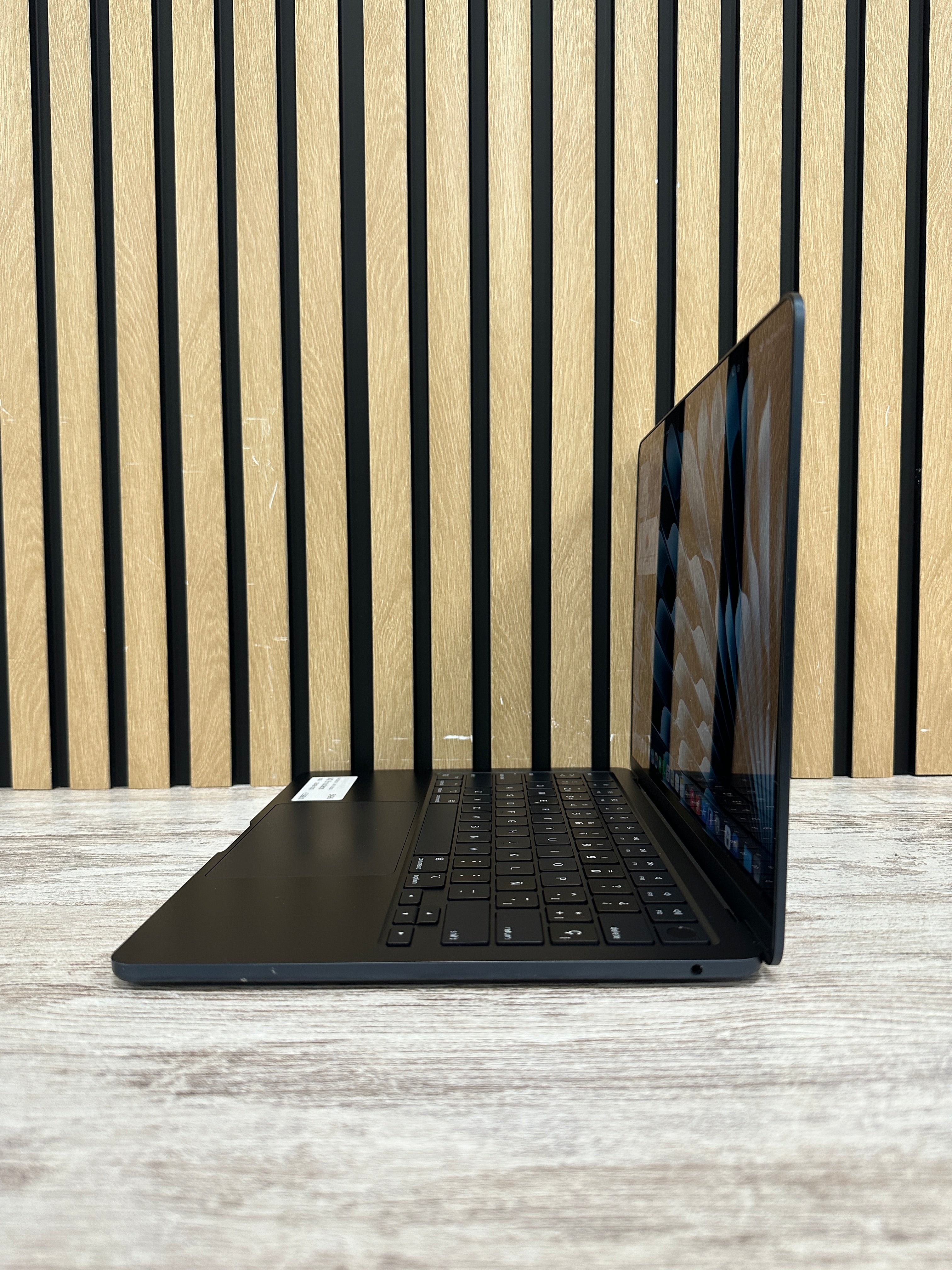 MacBook Air 13" 2022 M2 8gb 256gb SSD