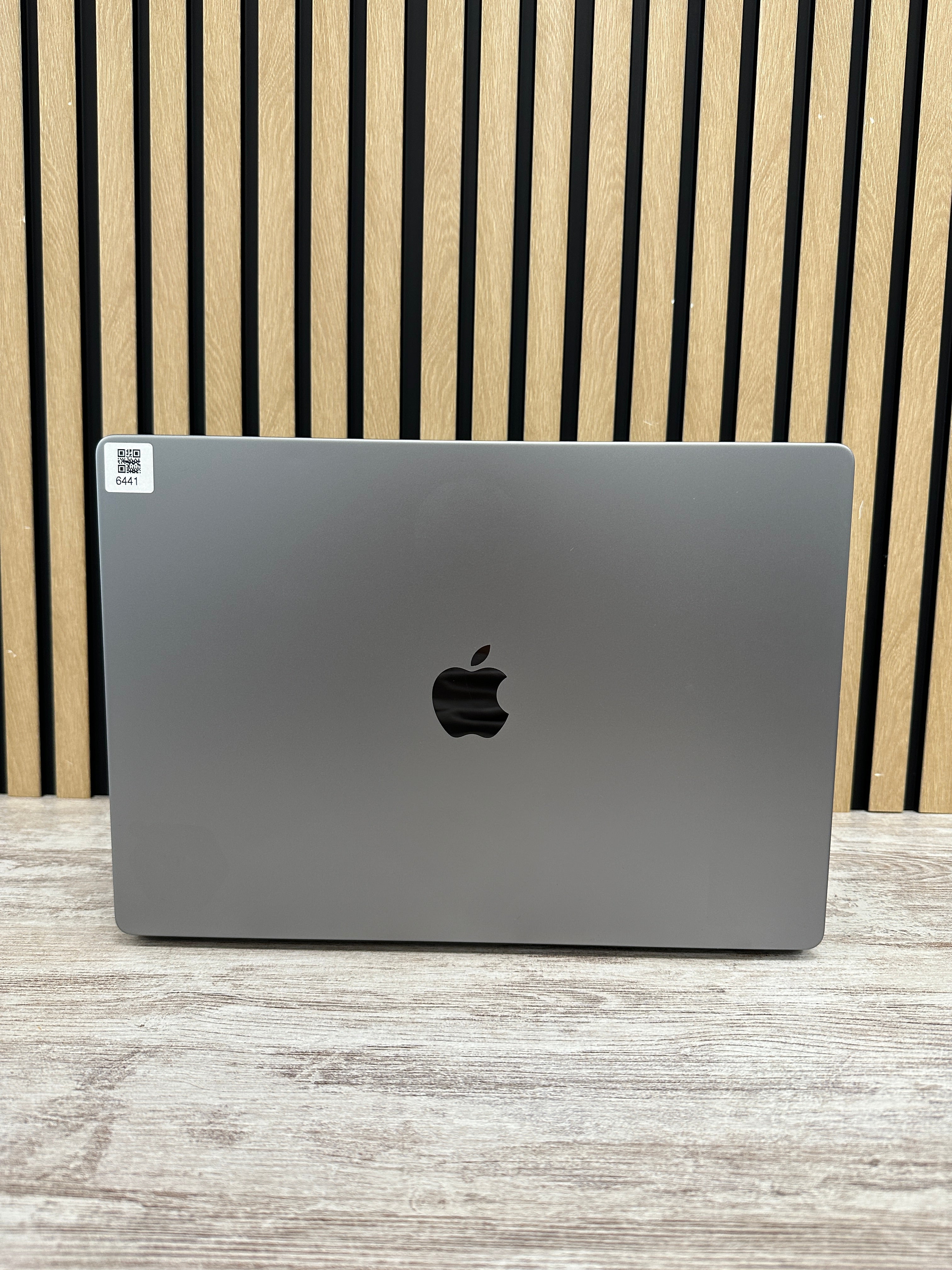 MacBook Pro 16" 2021 M1 PRO 16gb 1tb SSD