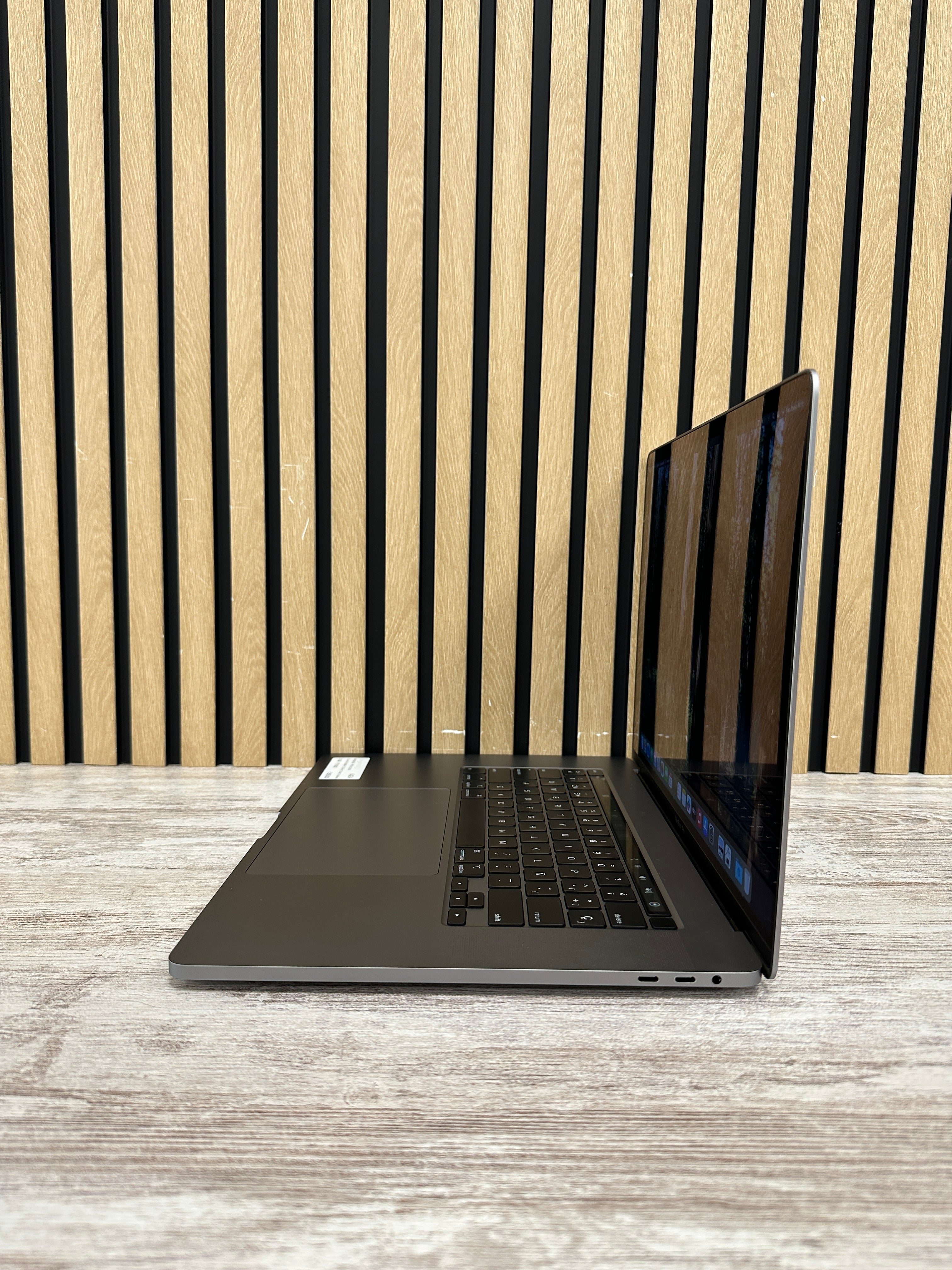 MacBook Pro 16" 2019 i9 32gb 1tb SSD