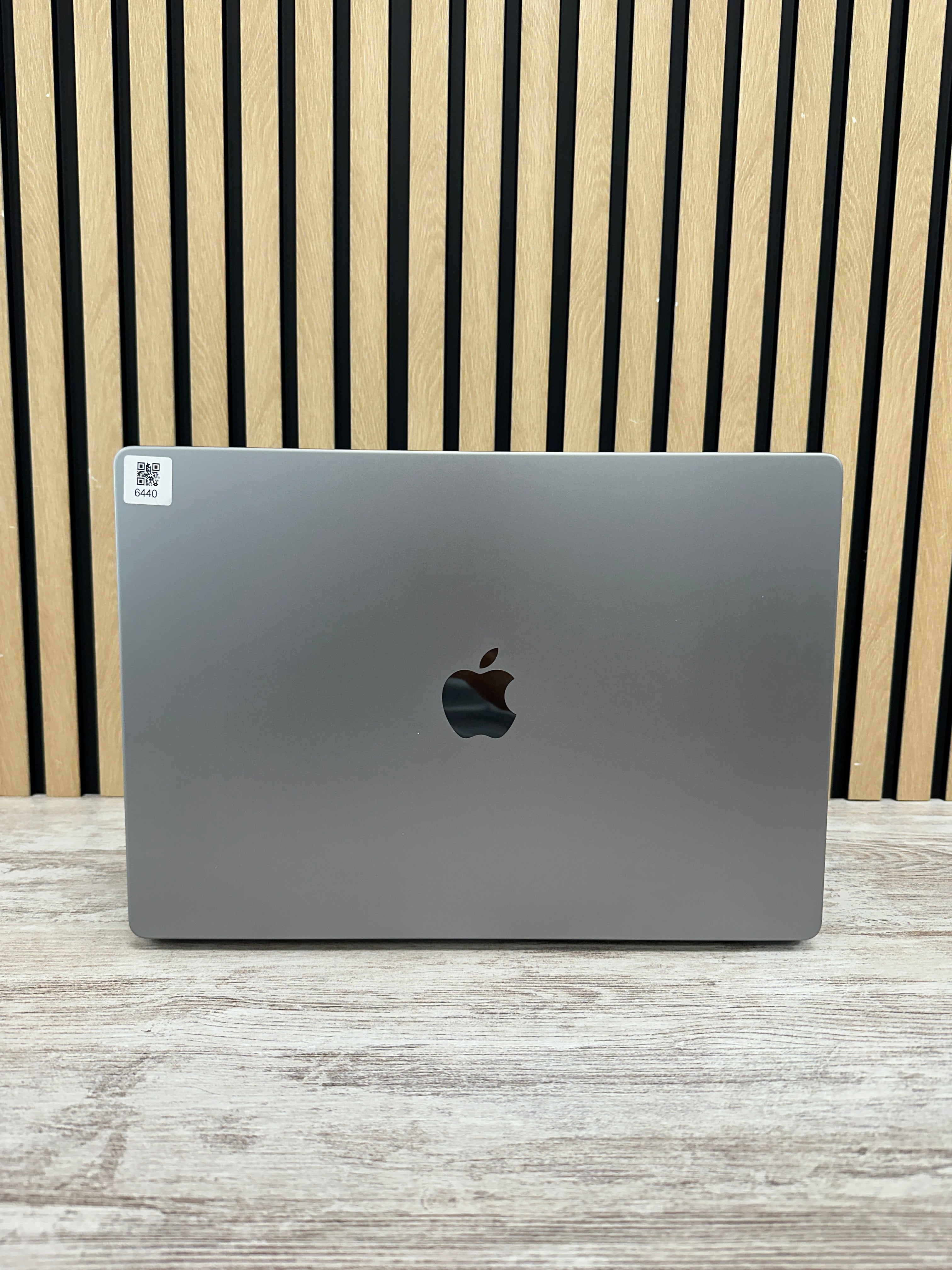 MacBook Pro 16" 2021 M1 PRO 16gb 1tb SSD