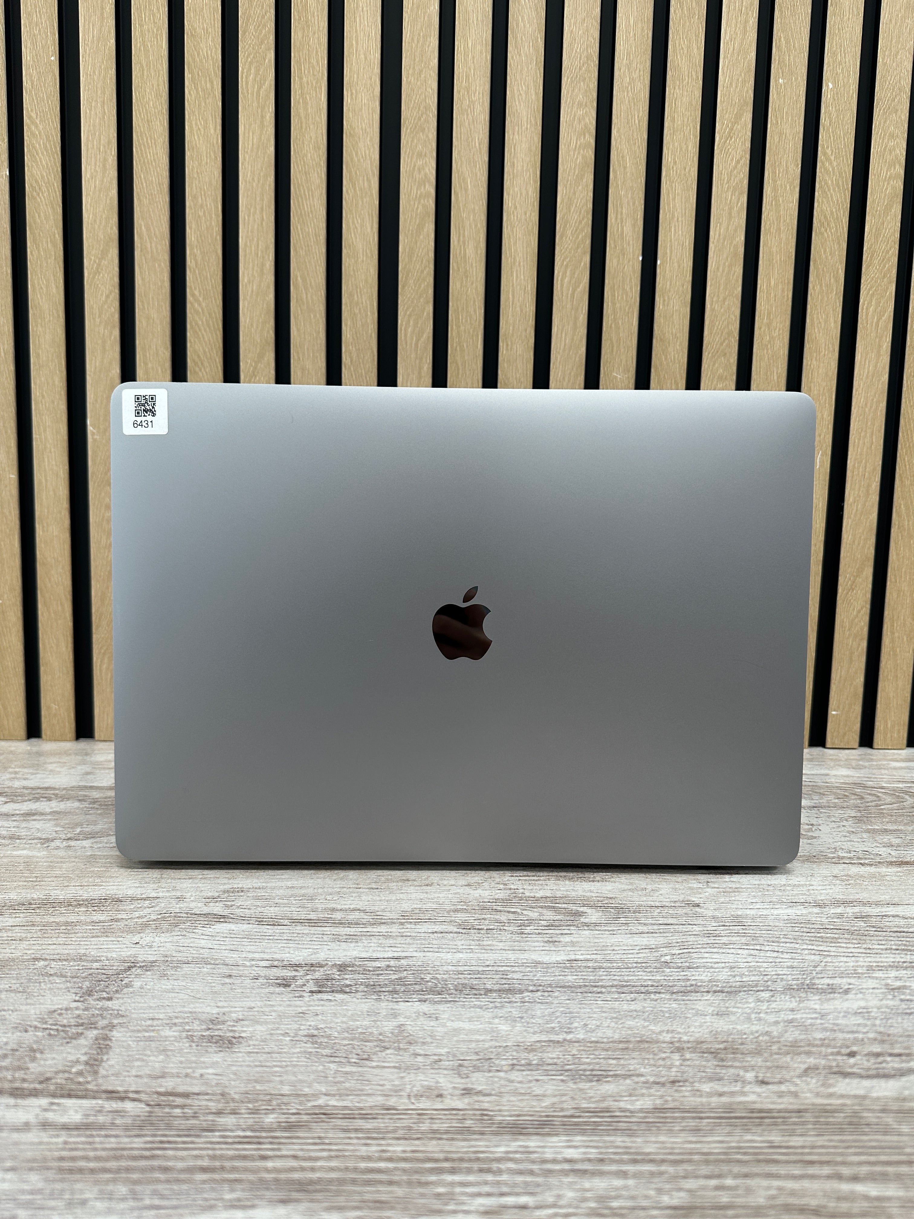 MacBook Pro 16" 2019 i9 16gb 1tb SSD