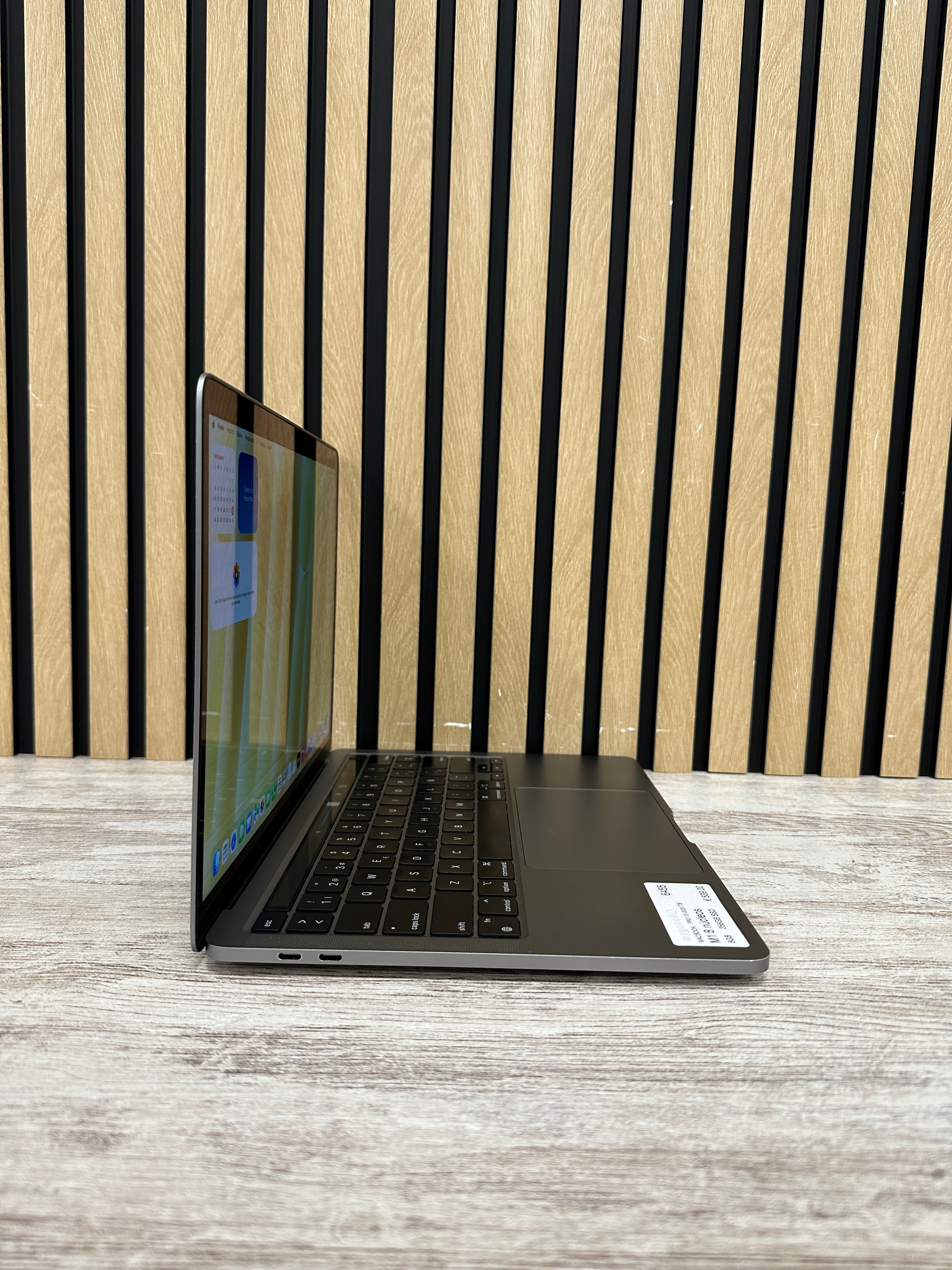 MacBook Pro 13" 2020 TB M1 8gb 256gb SSD