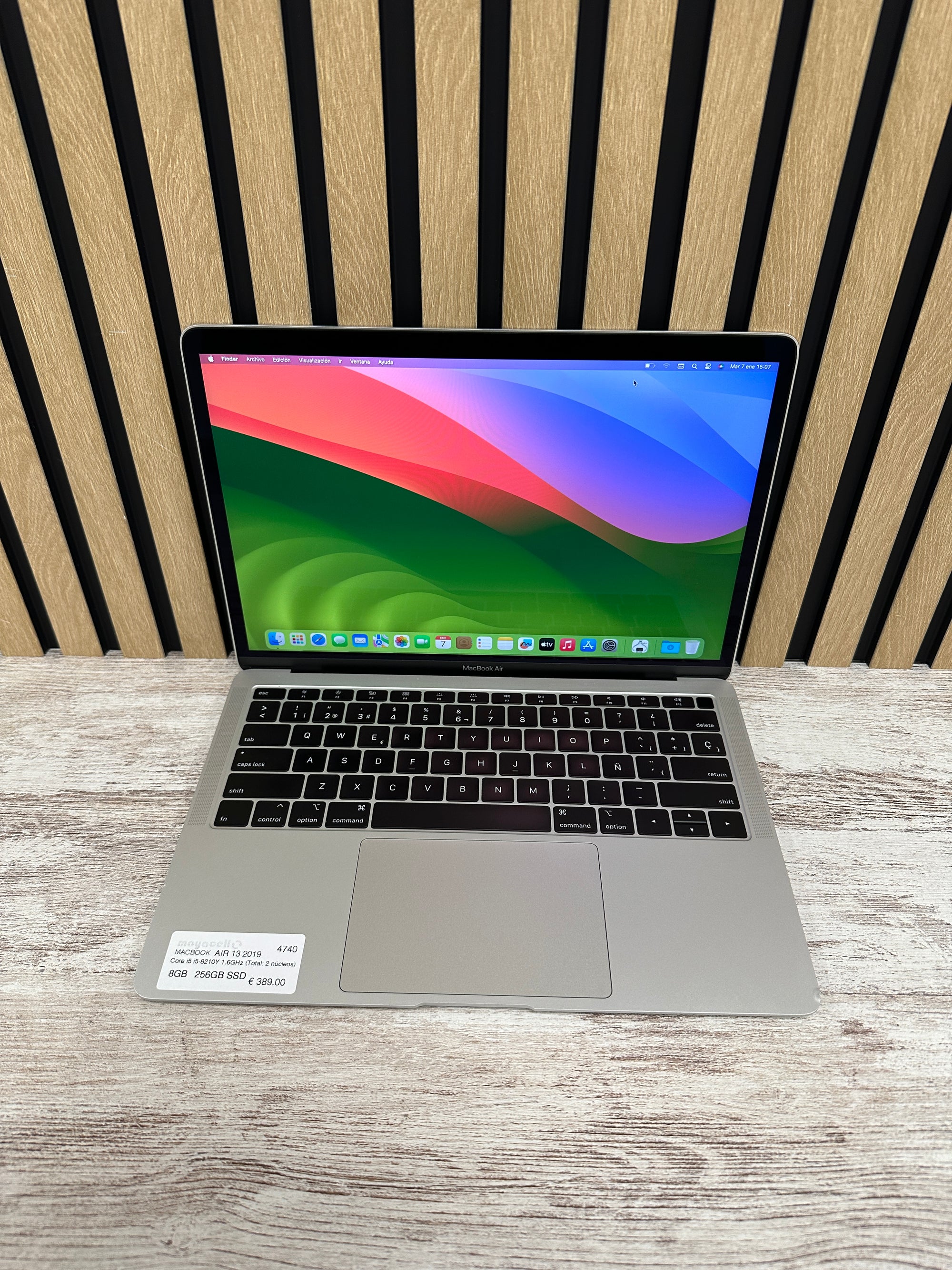 MacBook Air 13" 2019 i5 8gb 256gb SSD