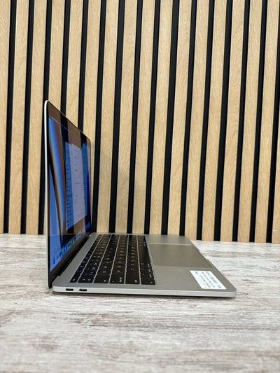 MacBook Pro 13" 2017 i5 8gb 128gb SSD