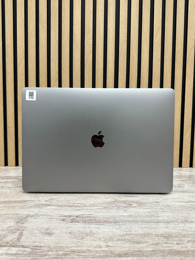 MacBook Pro 15" 2017 i7 16gb 1tb SSD