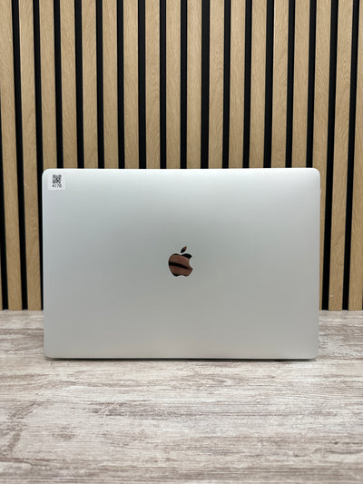 MacBook Pro 15" 2017 i7 16gb 1tb SSD