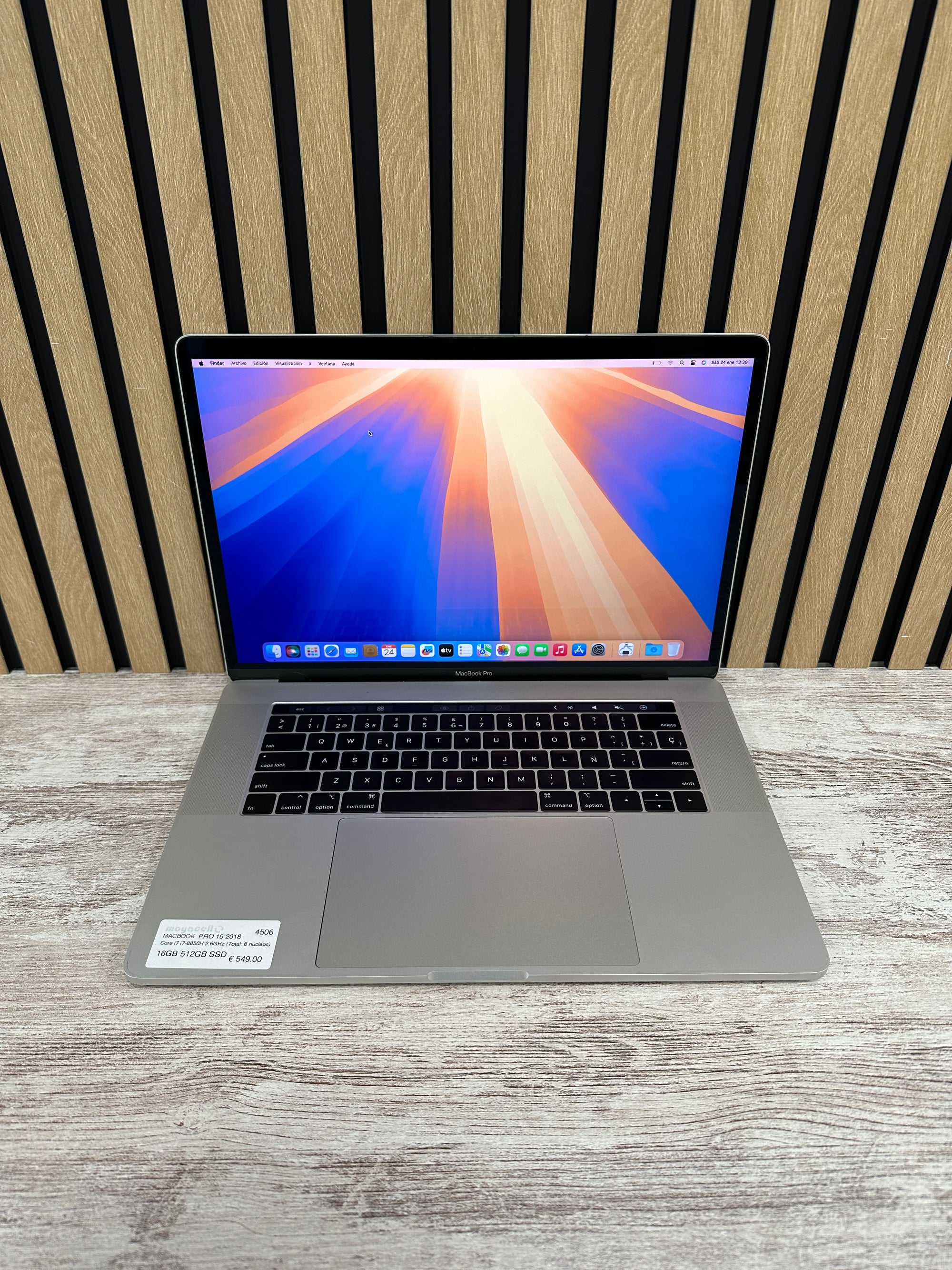 MacBook Pro 15" 2018 i7 16gb 512gb SSD