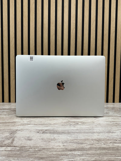 MacBook Pro 15" 2018 i7 16gb 512gb SSD