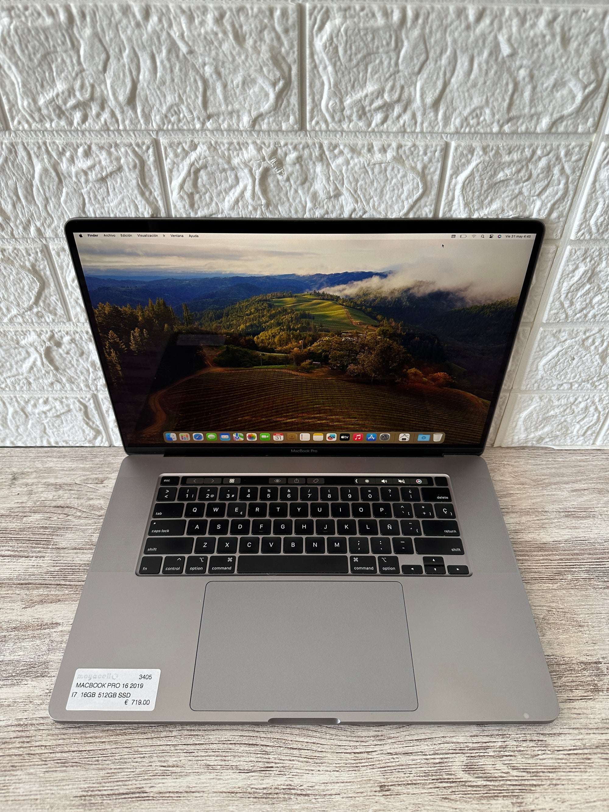 MacBook Pro 16" 2019 i7 16gb 512gb SSD - Moyacell